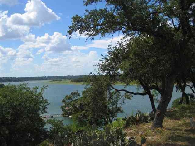 2928 Cliff Overlook, Spicewood