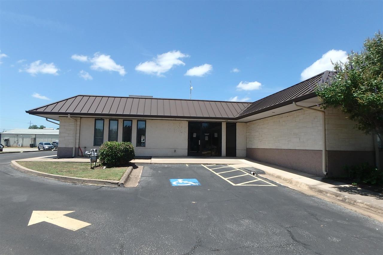 Unit C, Hoerster Clinic Building