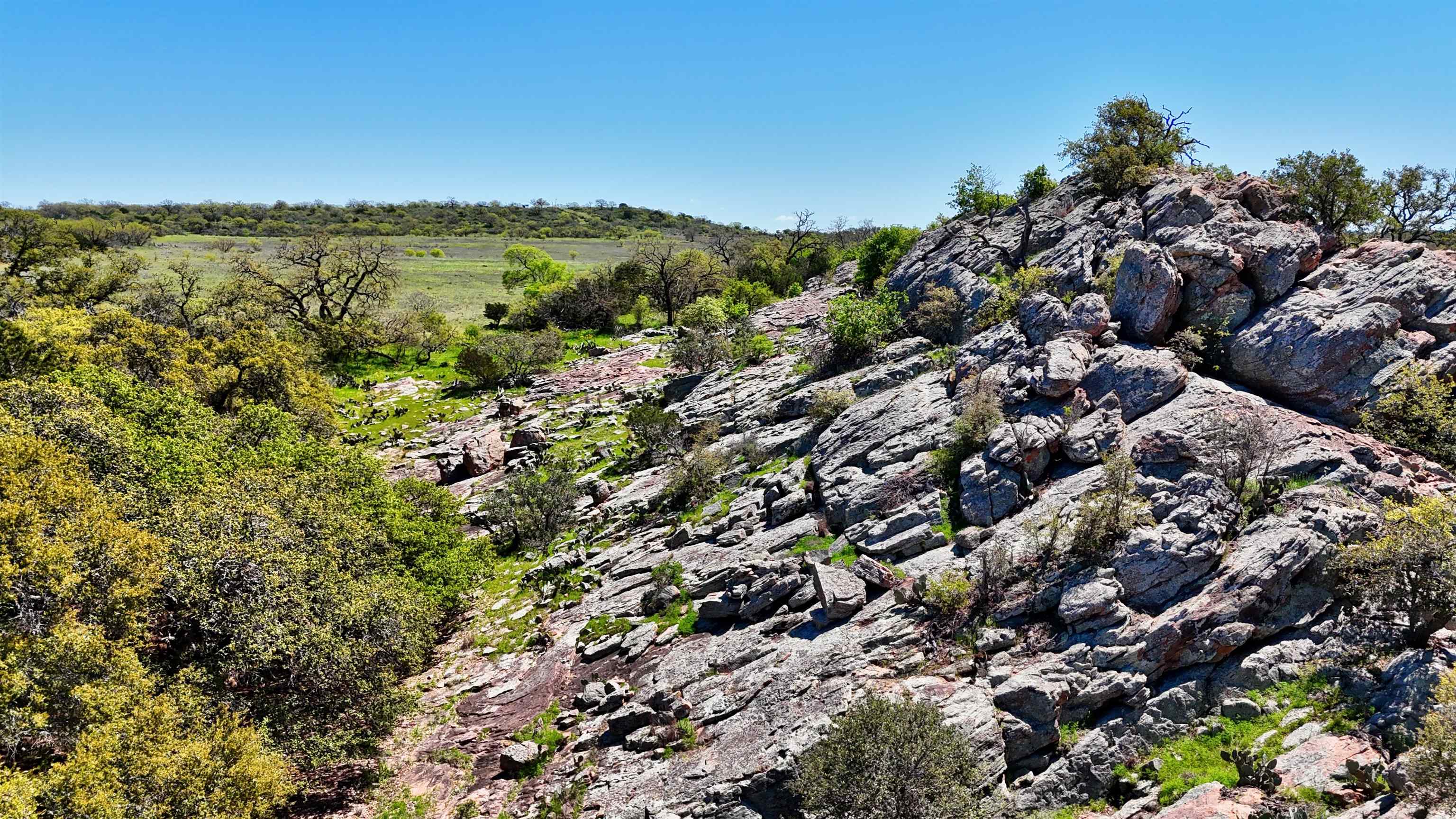 346.53 Acres out of abstracts 1472, 1427, 1512, 1978