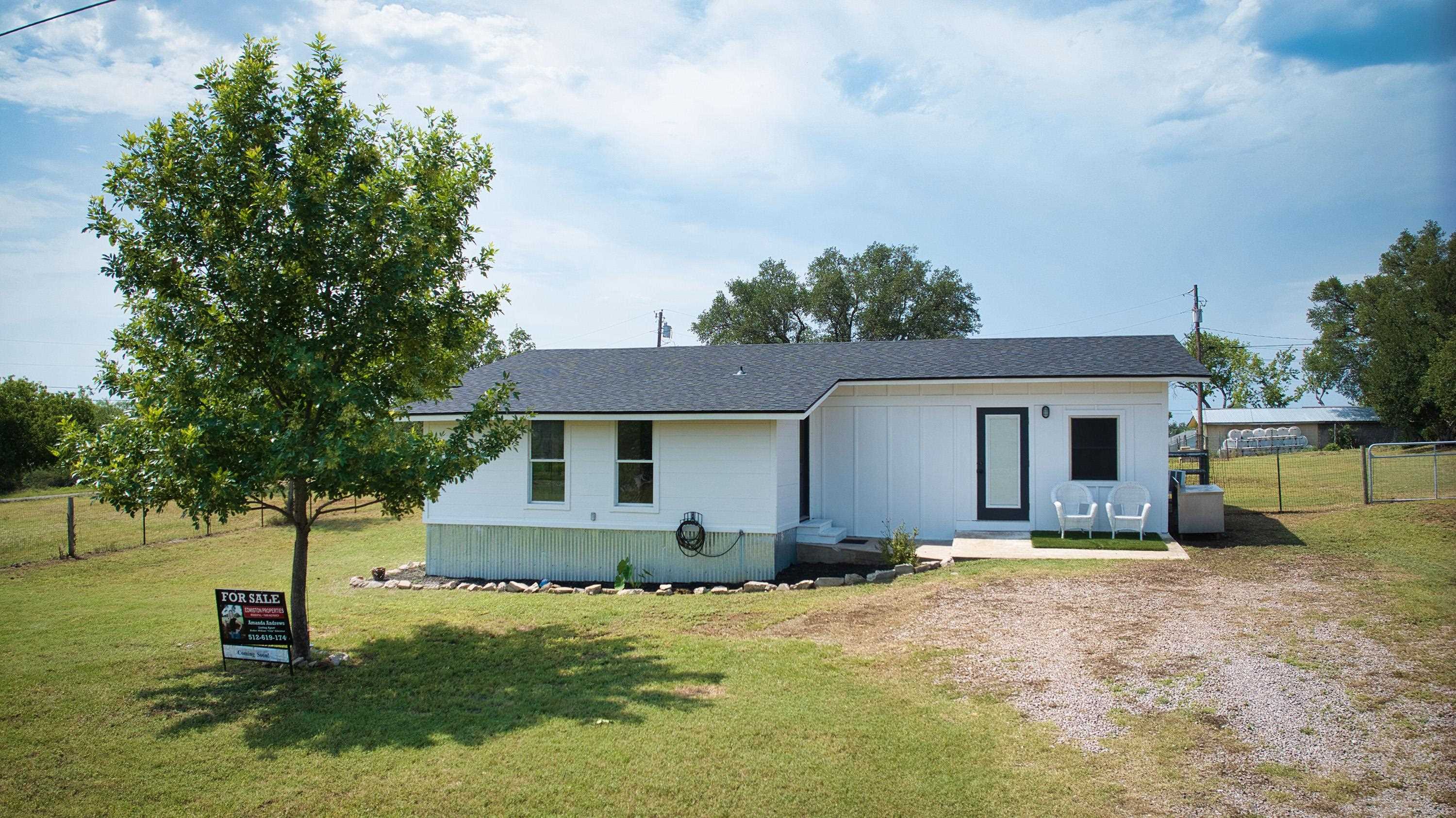 DAVIS ADDN BLK 9 NE 68.6 FT OF LT 2 & NW 68.6 x 49.07 of LT 3