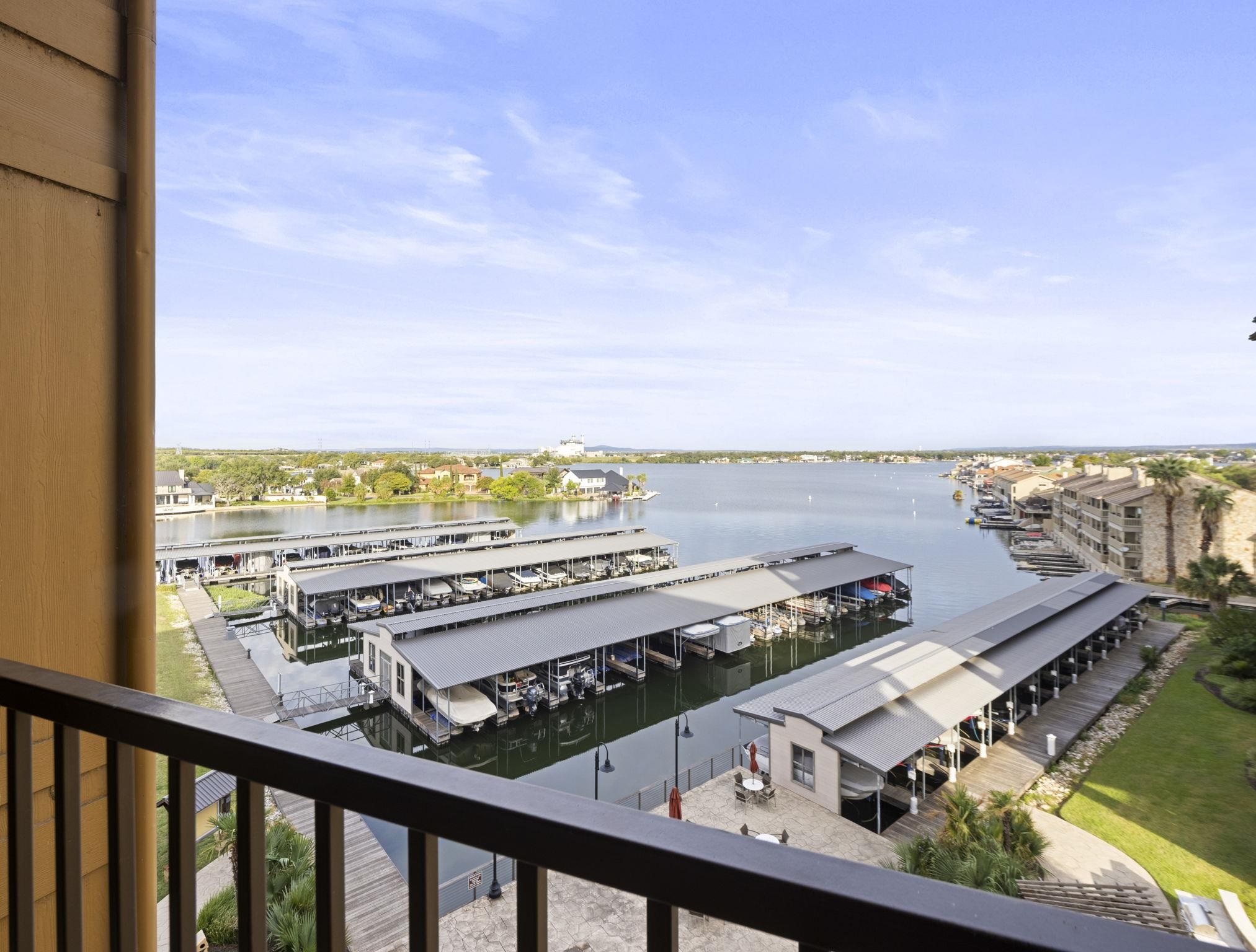 THE WATERS AT HORSESHOE BAY RESORT CONDO PHASE I BLDG 2 UNIT 44 (R55267)