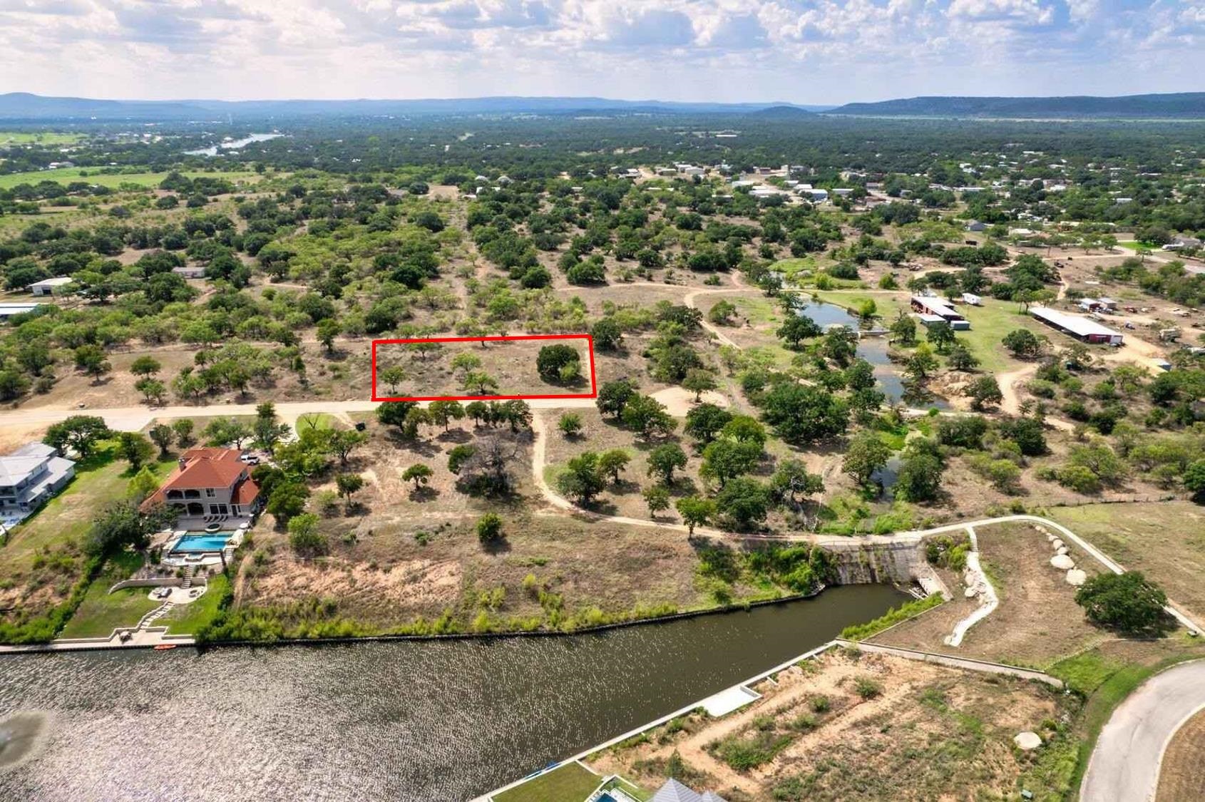 HILL COUNTRY COVE LT 67A 0.514 AC