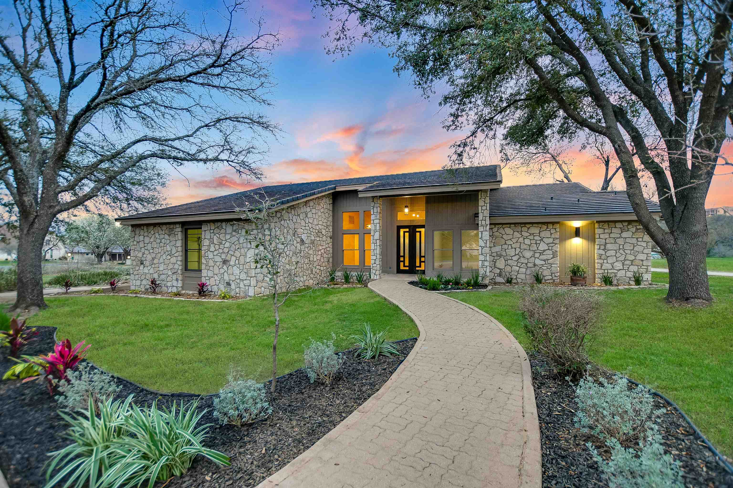 Horseshoe Bay LT 23205-A