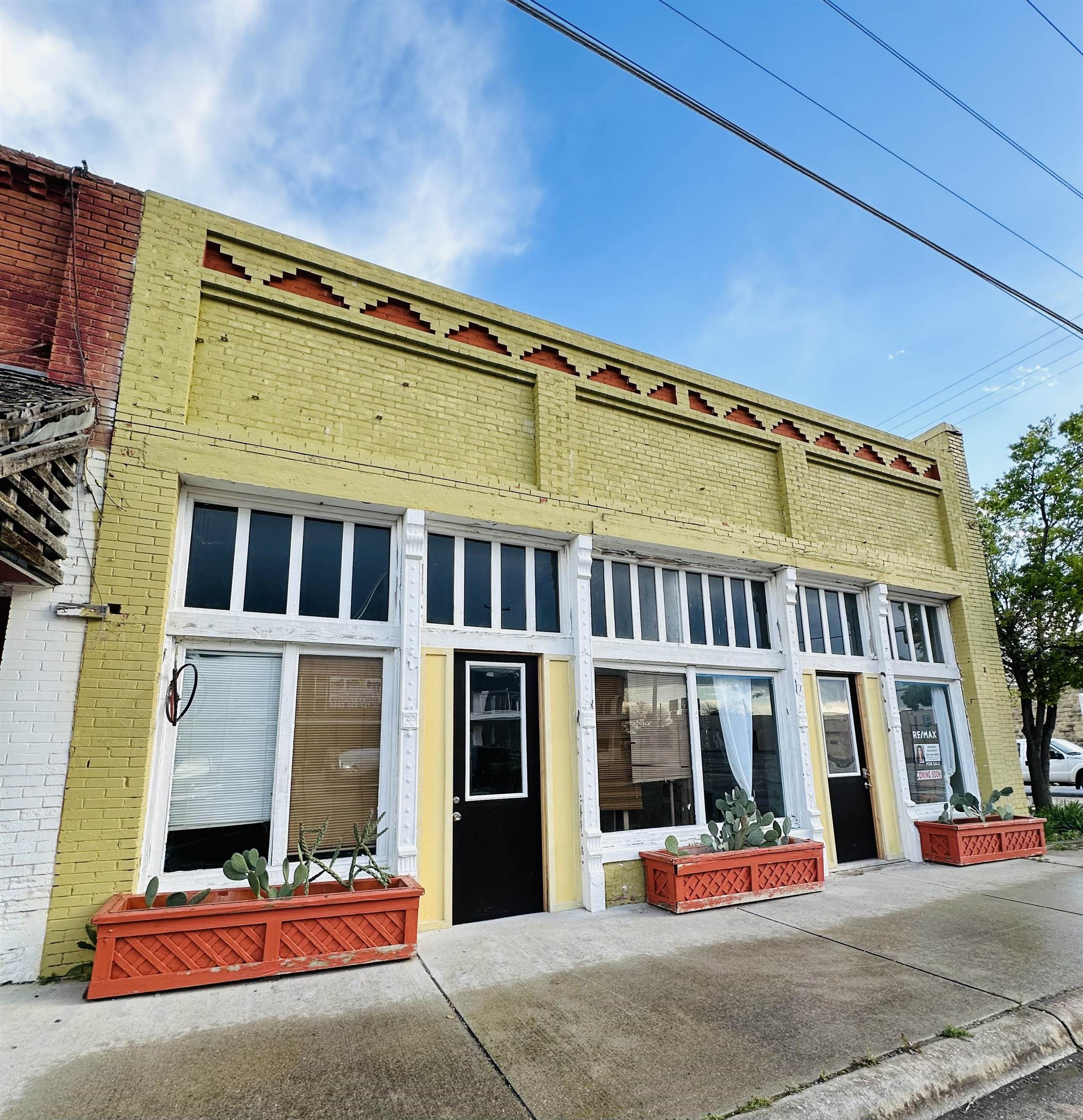 Lot: 19 of Lot 12 Blk: 45 Addn: Lometa & Lot FR Lots 12-13 Blk: 45 Addn: Lometa