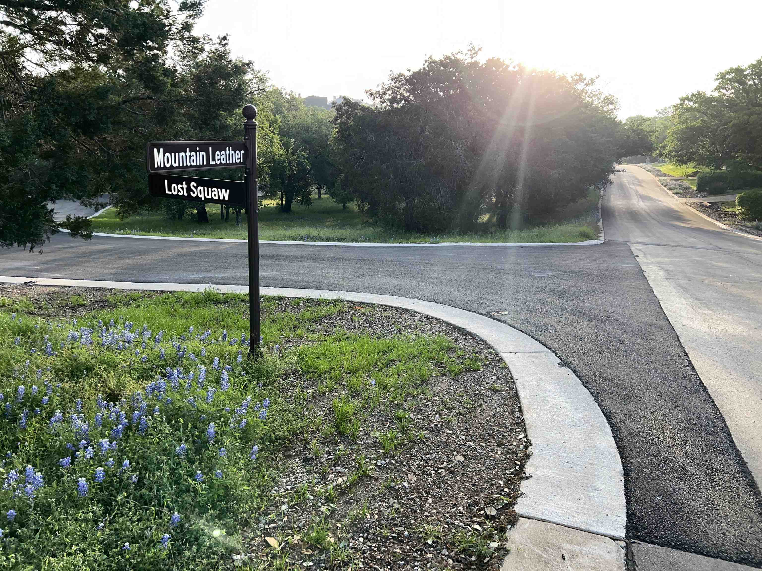 Lot W28096 Lost Squaw/Mountain Leather, Horseshoe Bay