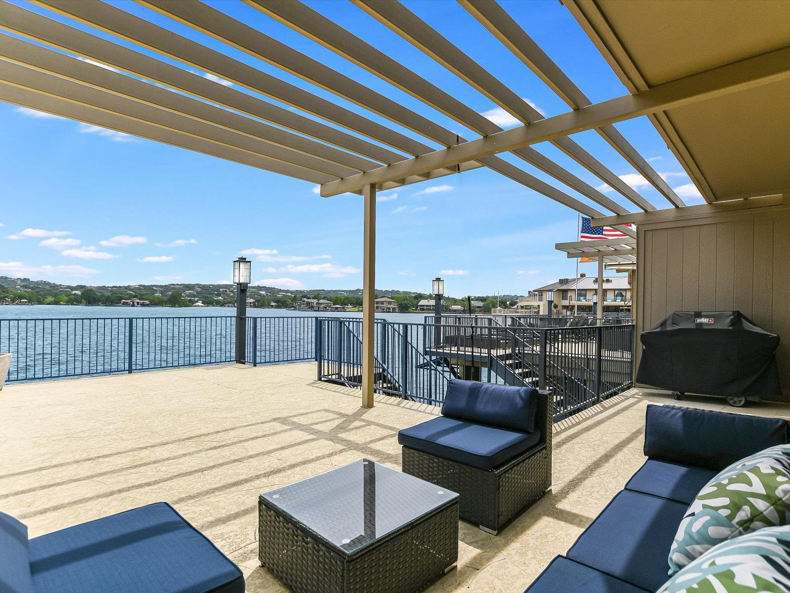 INLET COVE TH HORSESHOE BAY 35018-B2