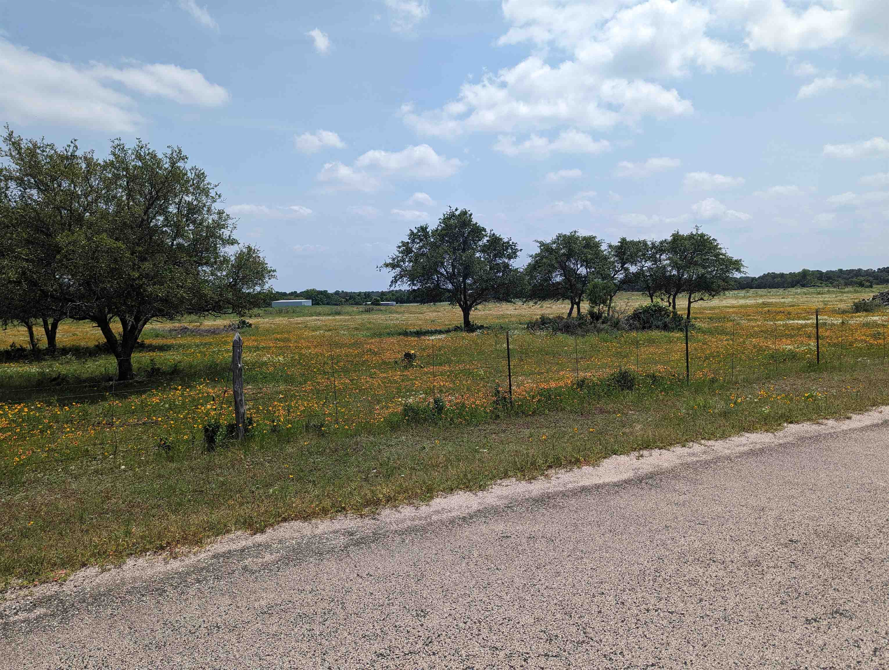 East 25 Acres out of  SUMMERLIN ESTATES (UNRECORDED) LOTS 22 & 23, Burnet County, Tx.
