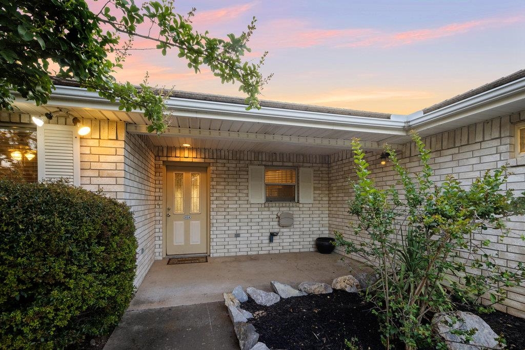 HORSESHOE BAY S 1/2 OF LT 9099