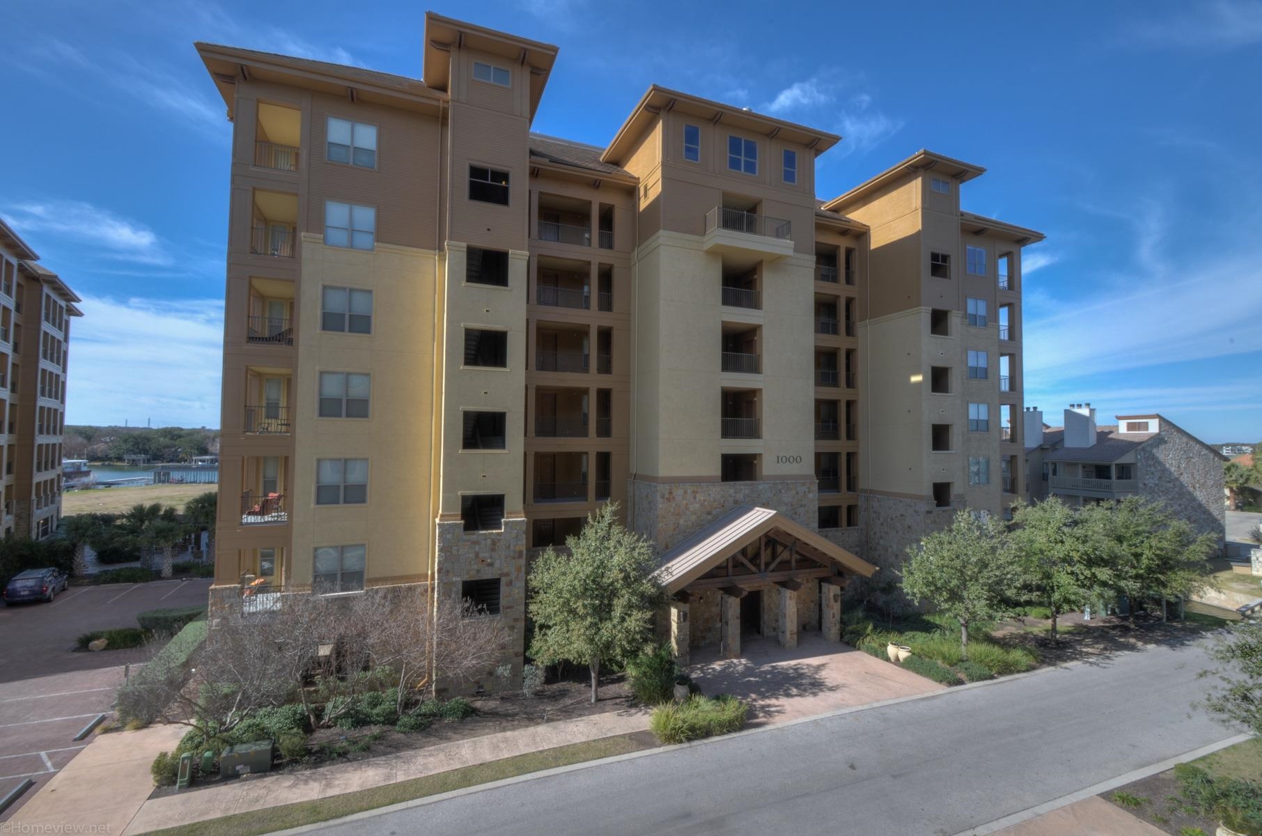 The Waters at HSB Resort Condo, Phase 1 Bldg 3, Unit 15, Llano county