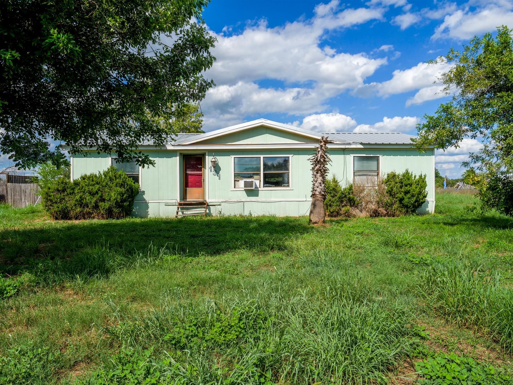 S4955 GREEN PASTURES LOT 6 (REPLAT OF 1-3 OAK FOREST) 1.25 S# KBTXSNA544199