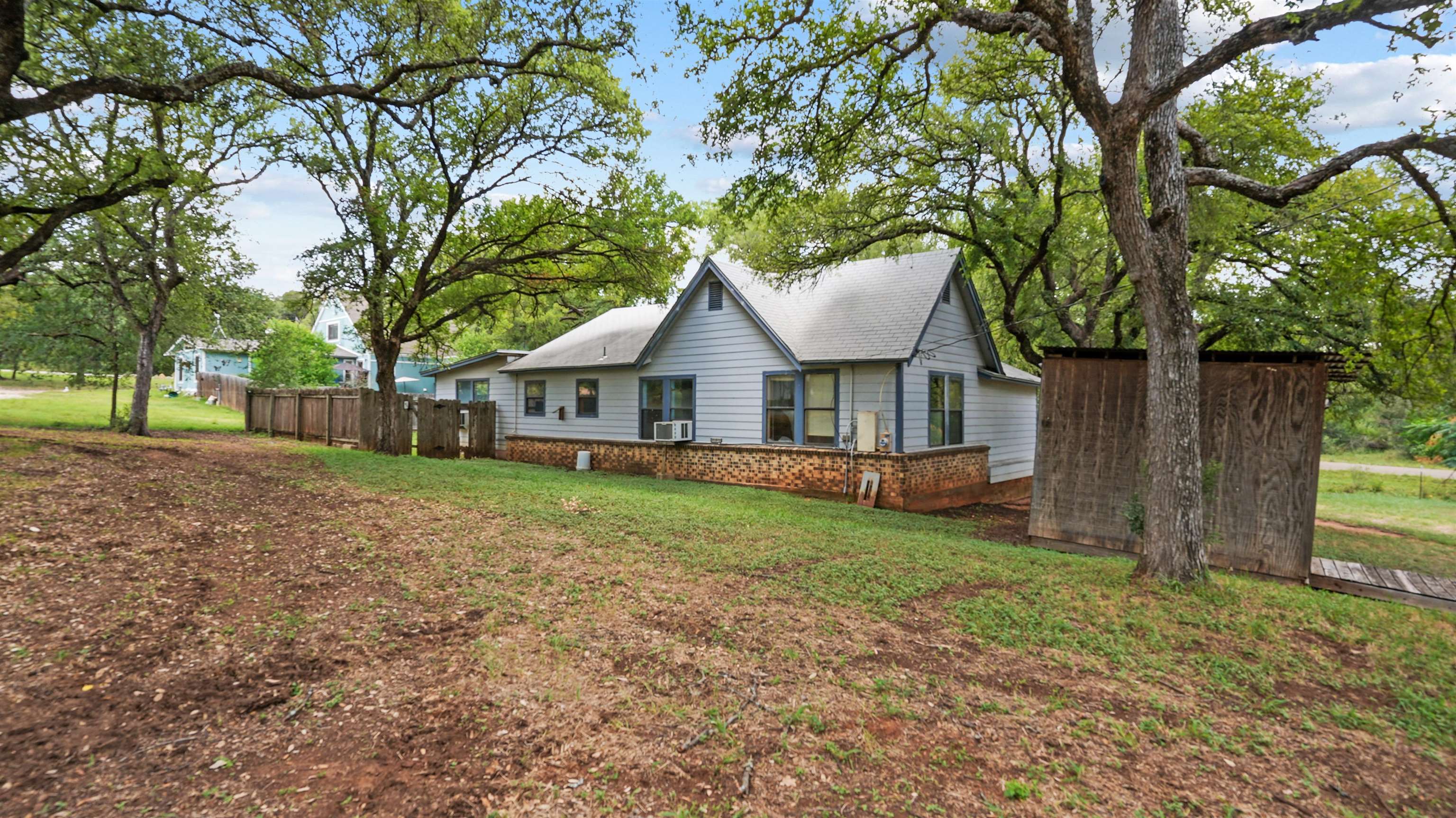 S5940 LAKESIDE BEACH LOT 199, SEC 1