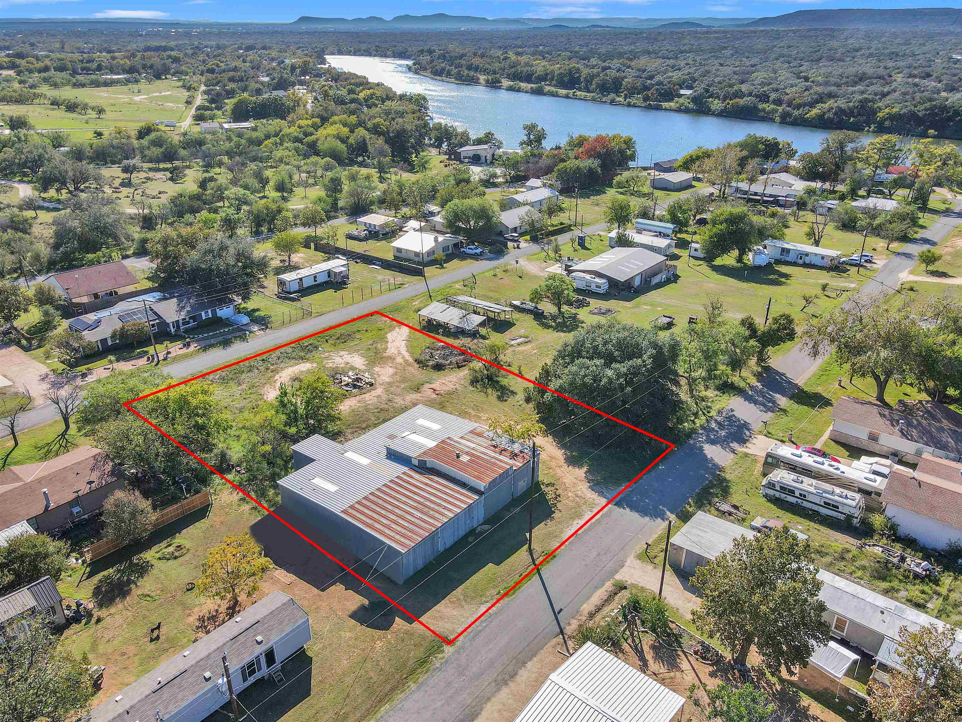 SHERWOOD SHORES III LOT 797-799, 858-860, SEC B