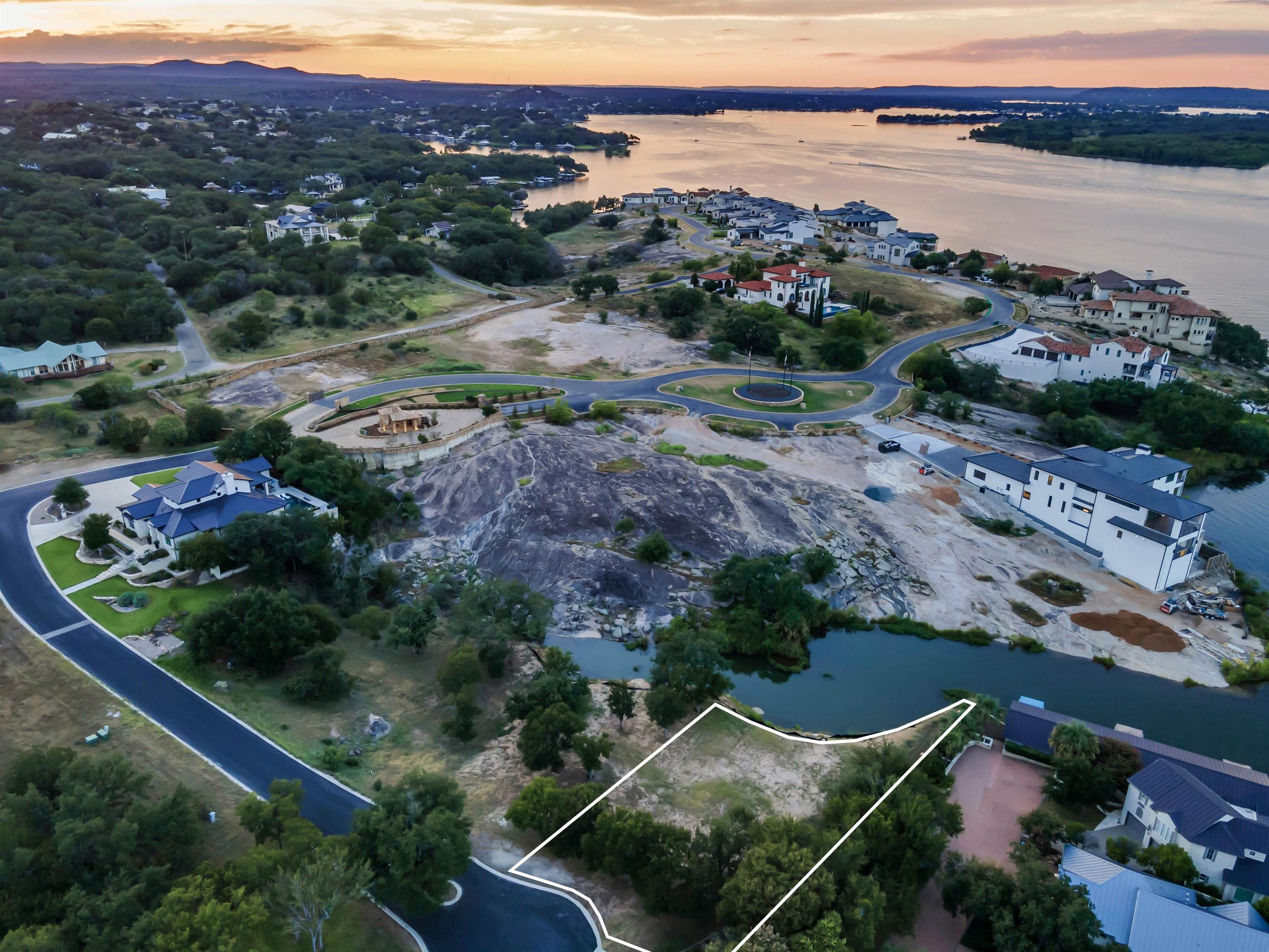 HORSESHOE BAY WEST LOT W34019A