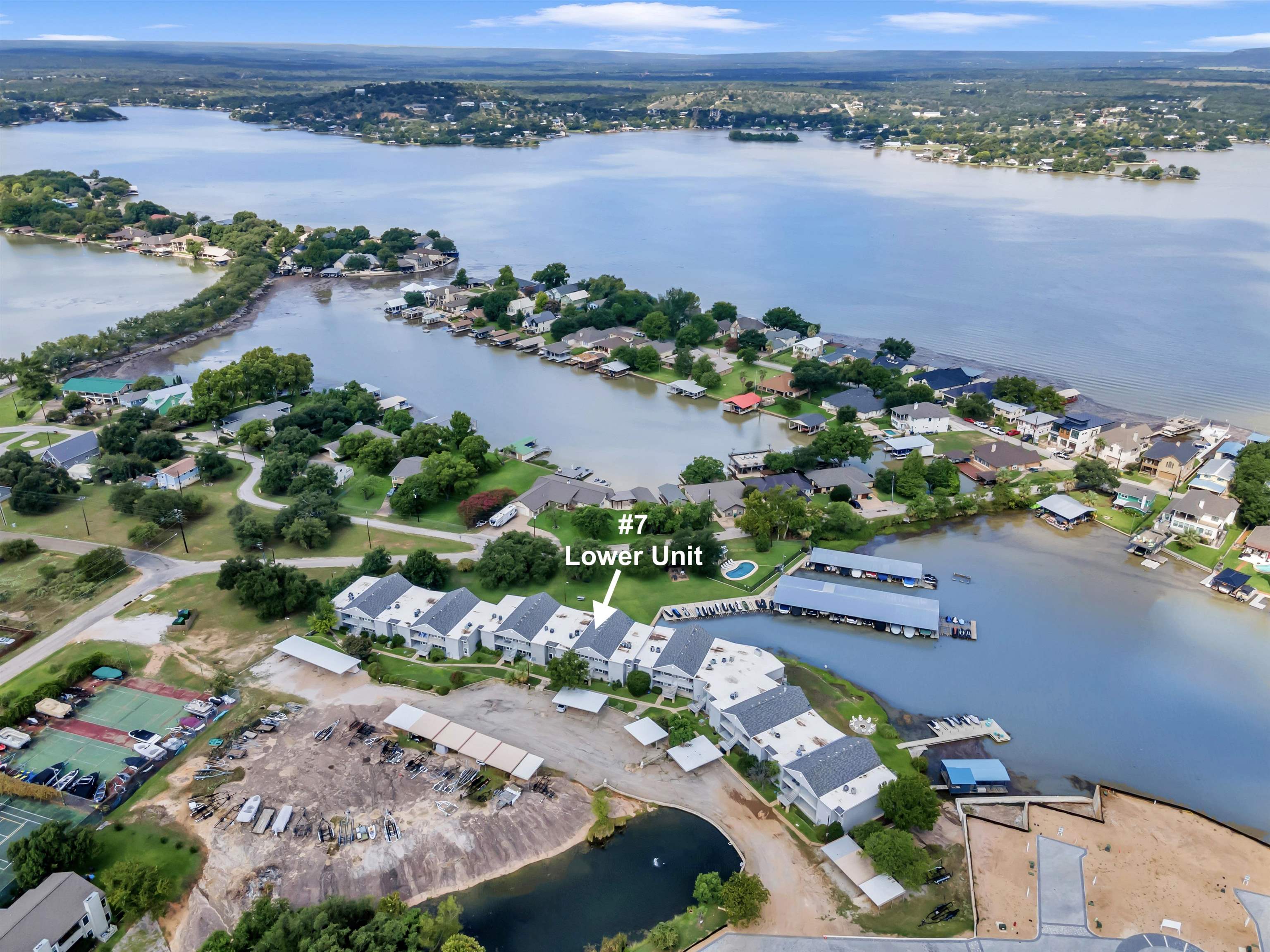 S5752 LAKEFRONT HOMES CONDOMINIUM LOT UNIT 7 & INTEREST IN COMMON AREA