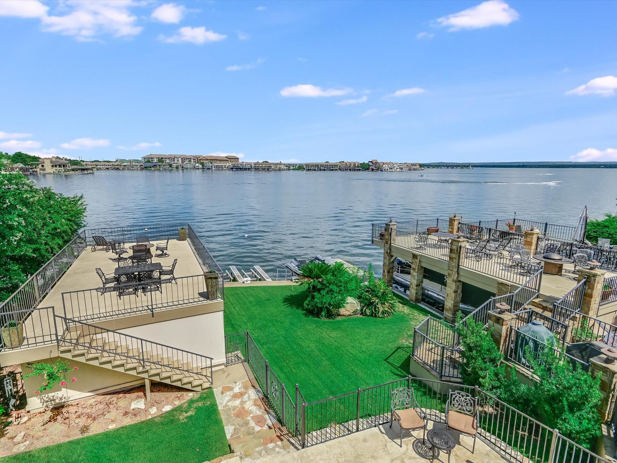 HORSESHOE BAY NORTH LT N4001 & ABST #170 0.215 AC LCAD 18% LAND & BCAD 82% LAND & 100% IMP