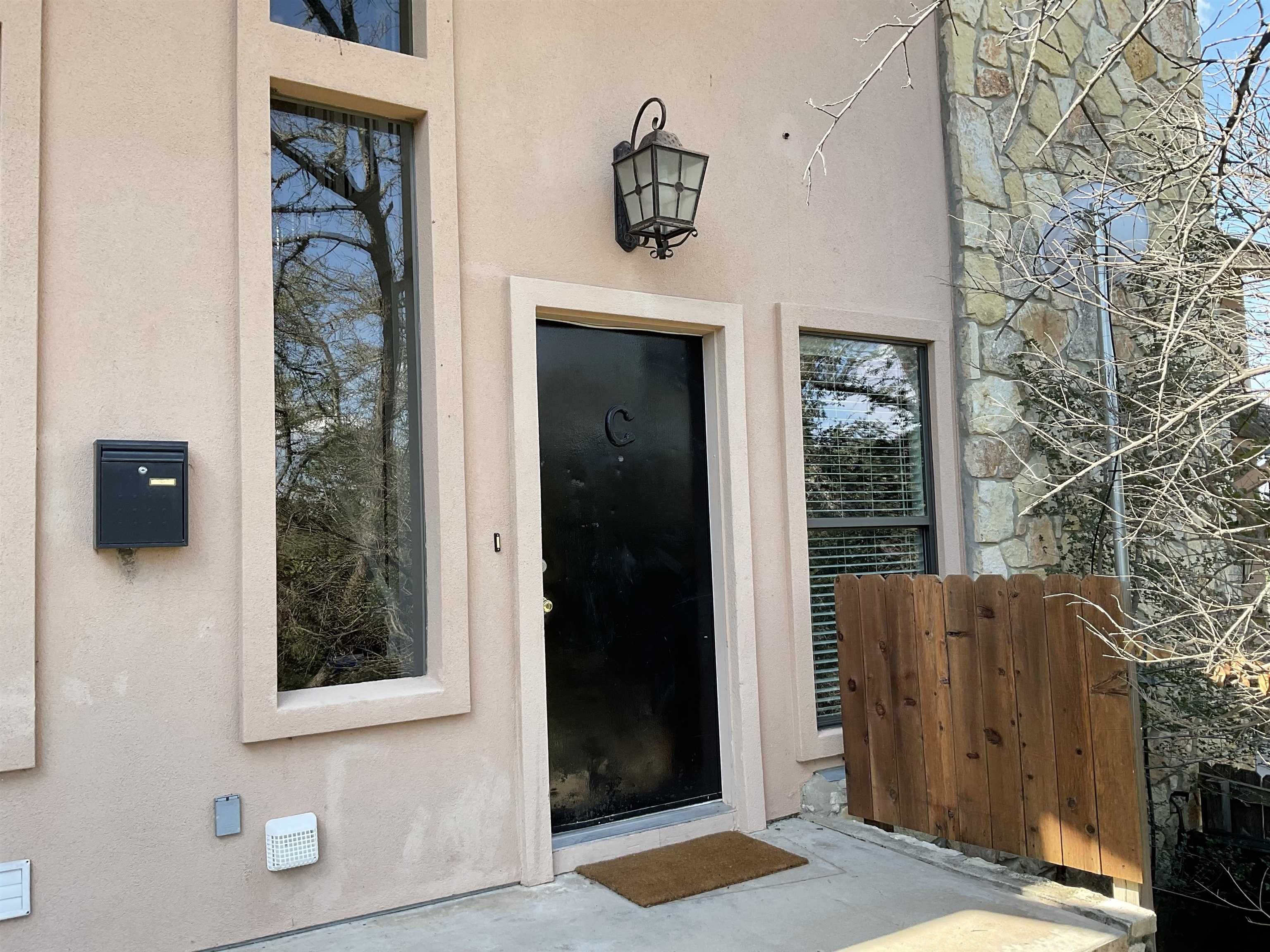 Horseshoe Bay Lot 46001B,Plat46.1 _1/4 Int in common area)Creekside