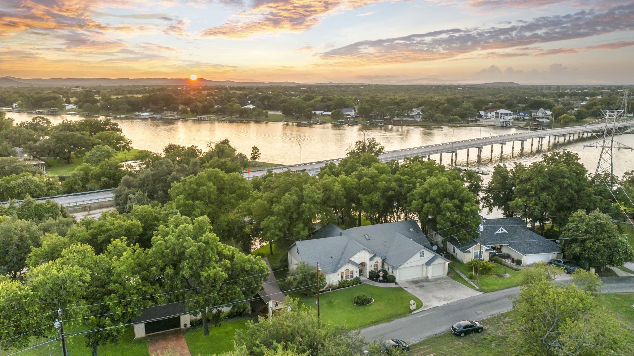 Bridgepoint Subd Lots 17 & 18