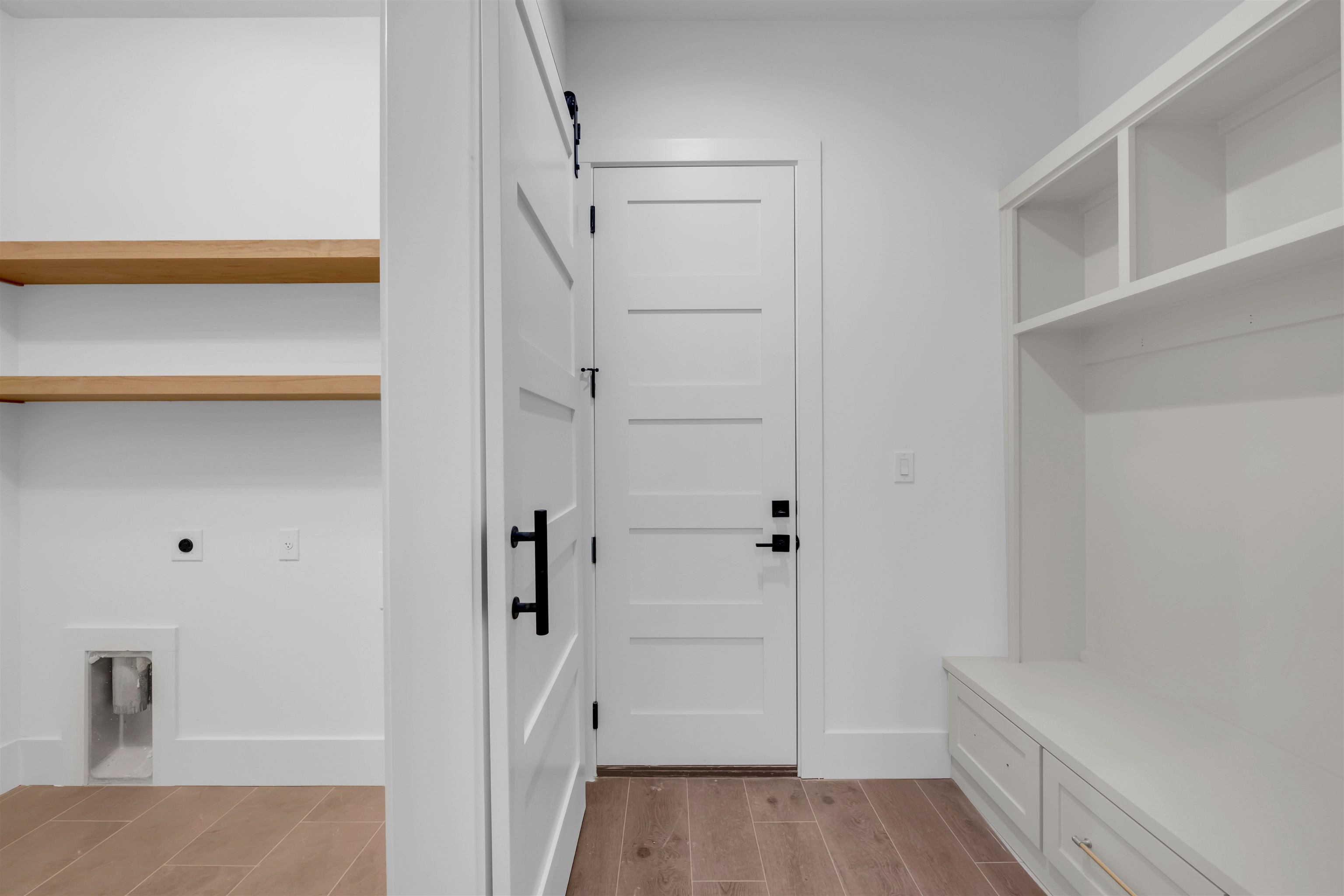 3072x2048