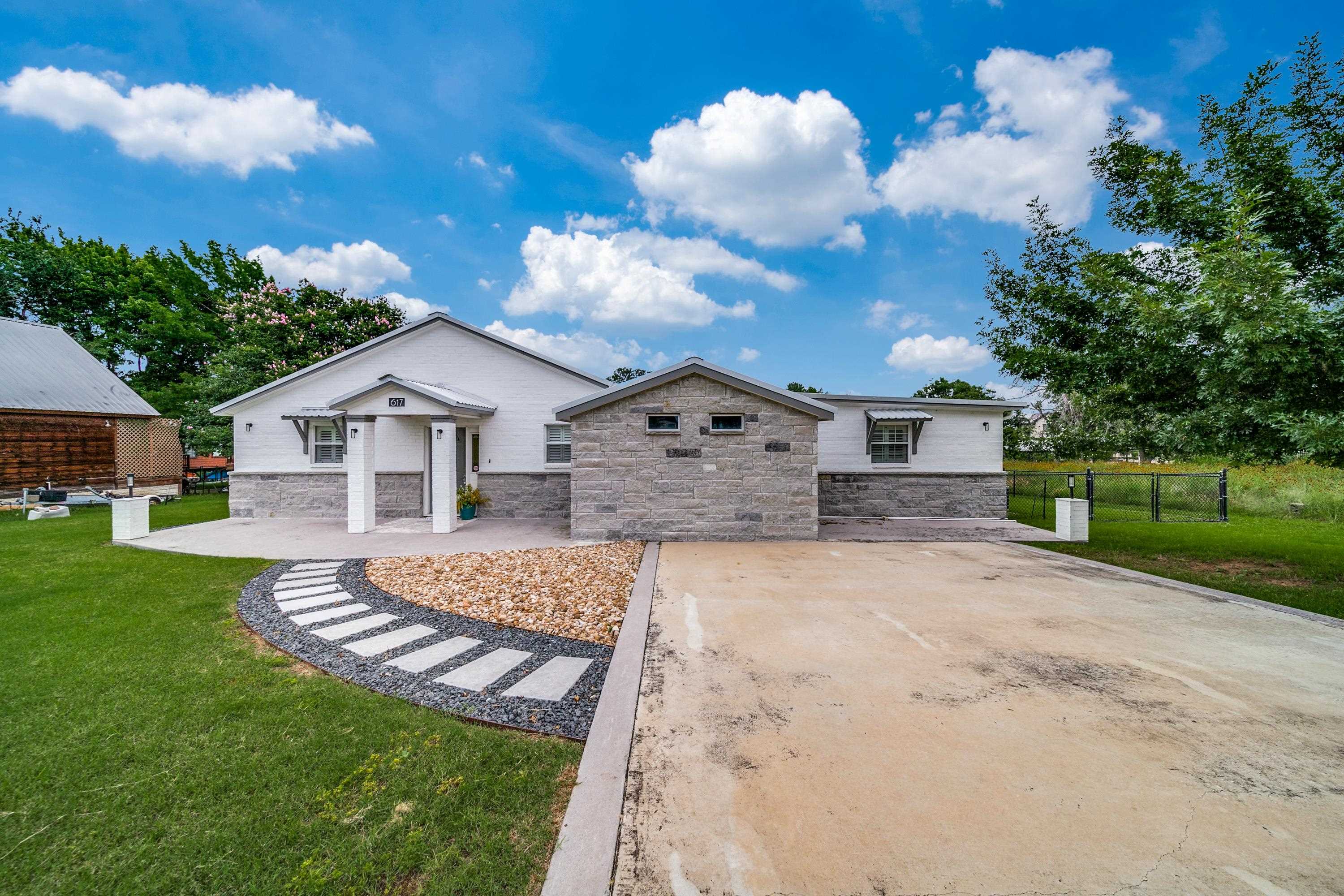 GRANITE SHOALS LAKE ESTATES LTS 37 & 38