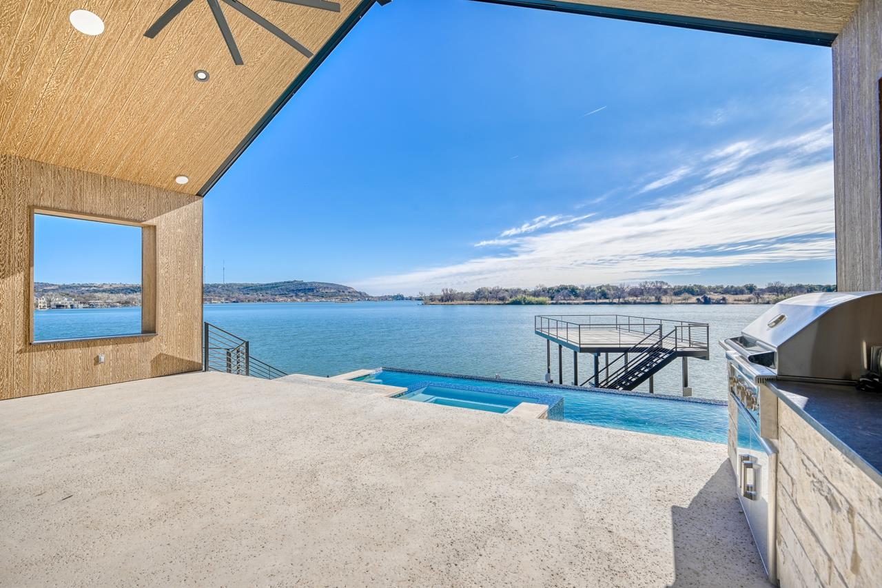 2 RIVERS LANDING ADDITION LT 7