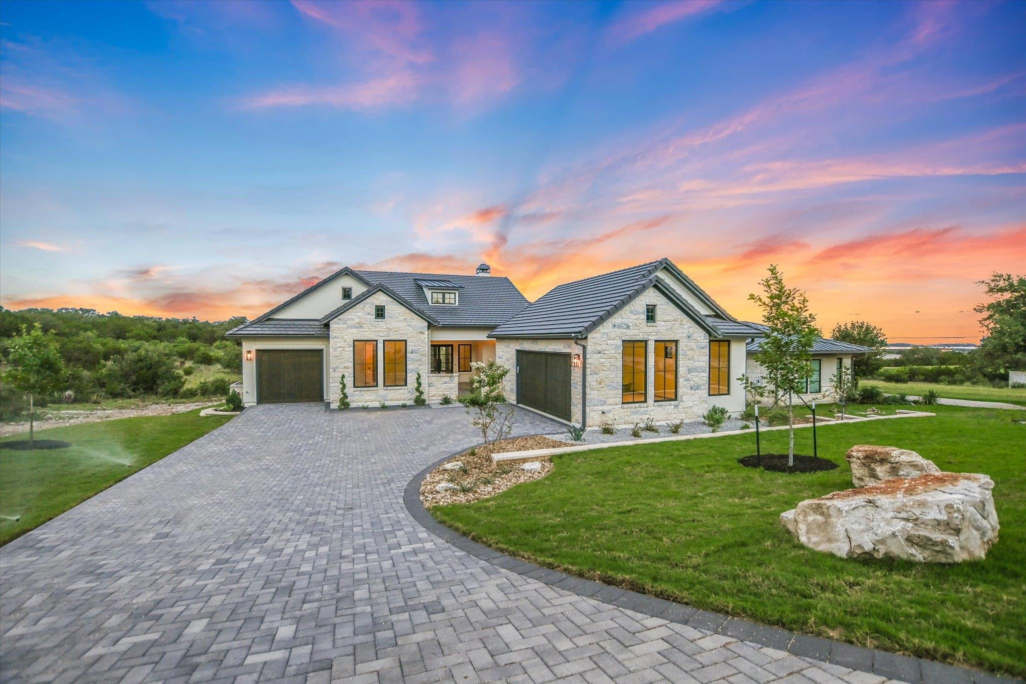 112 Nattie Woods, Horseshoe Bay