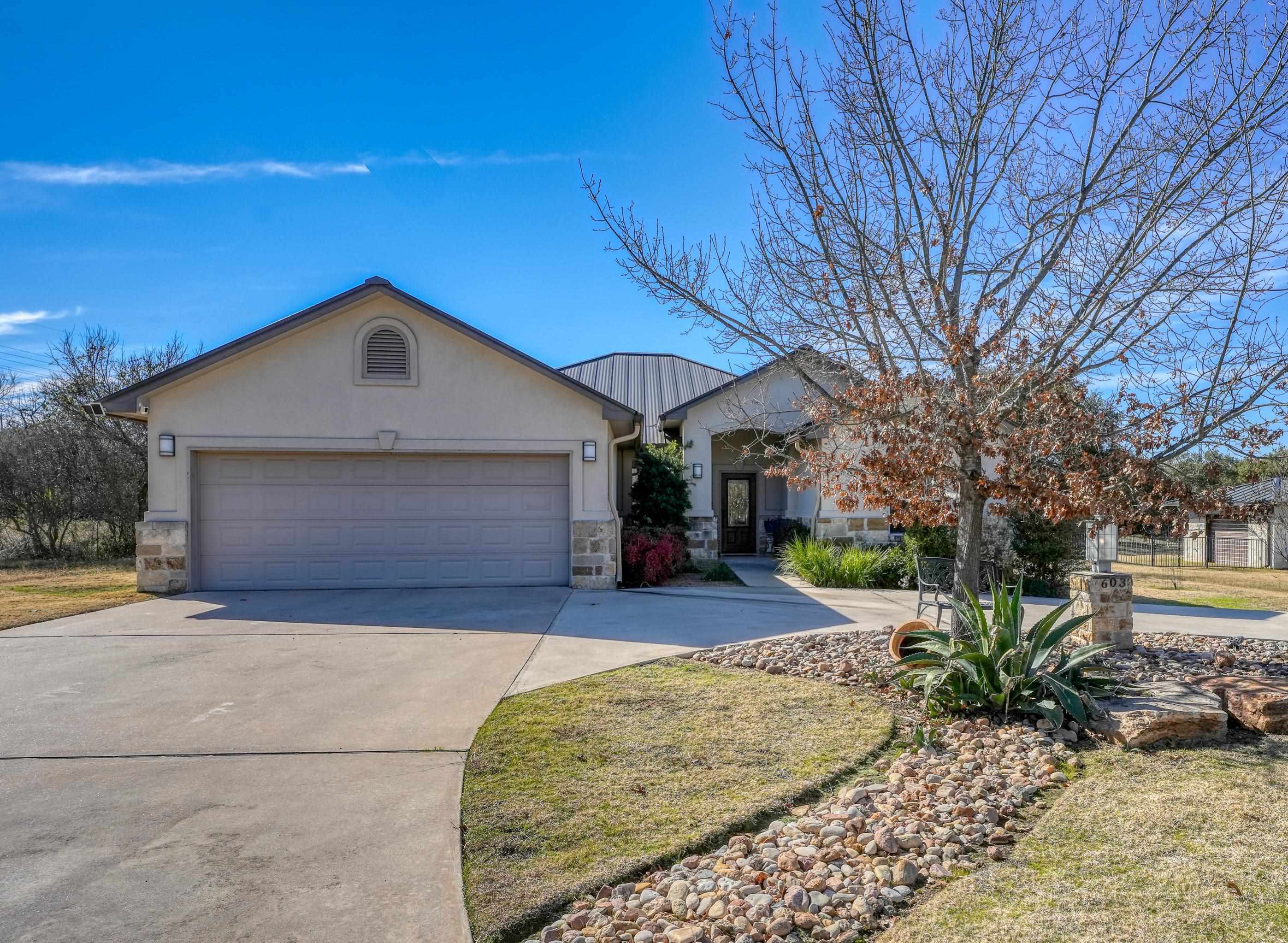 Horseshoe Bay LT 34003