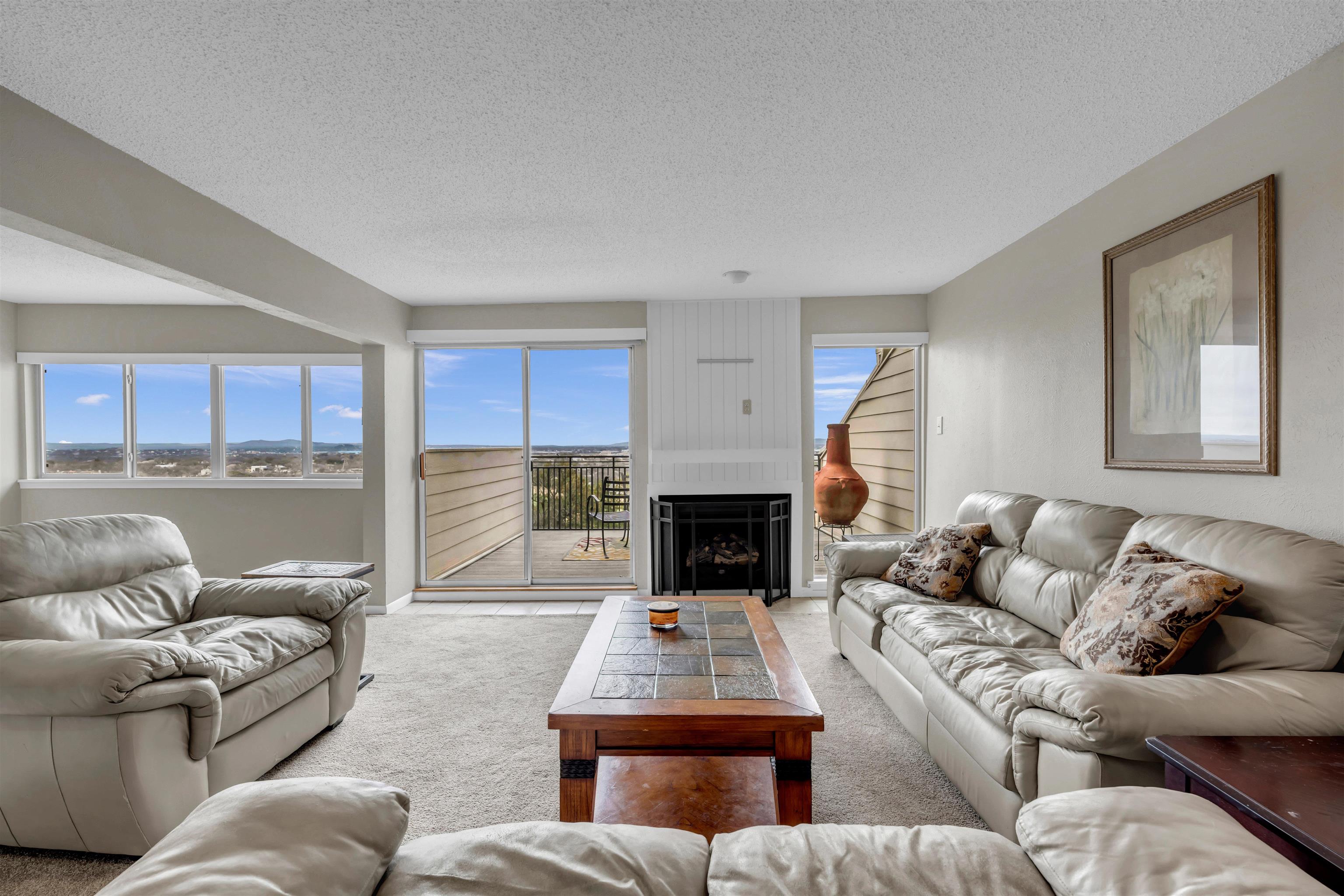 HIGHVISTA CONDO HORSESHOE BAY UNIT 116