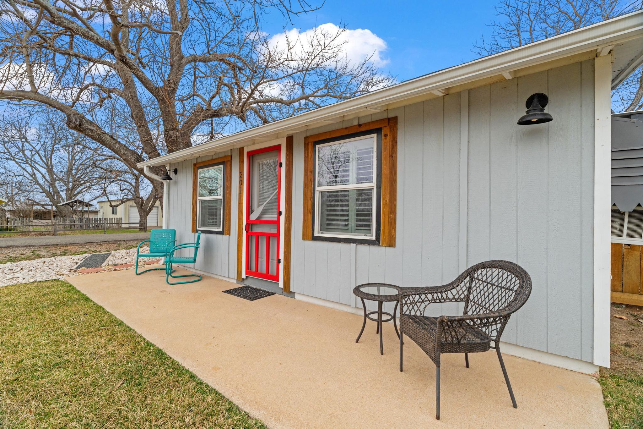 PARADISE POINT UNIT 1 BLK 6 LT 1