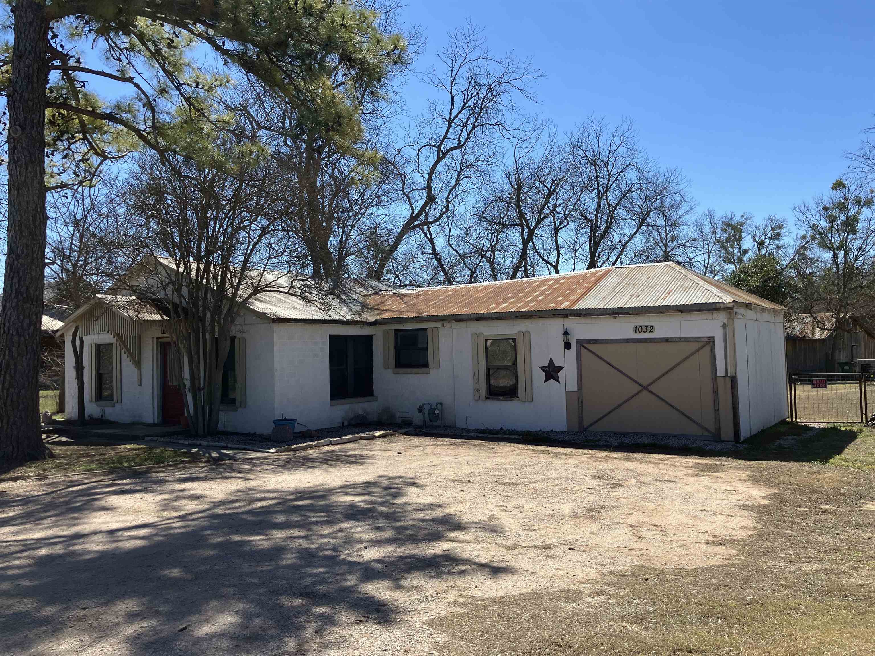 ABSA018B.B.CASTLEBERRY,TRACT84,1AC. See Agent Remarks for additional parcels.