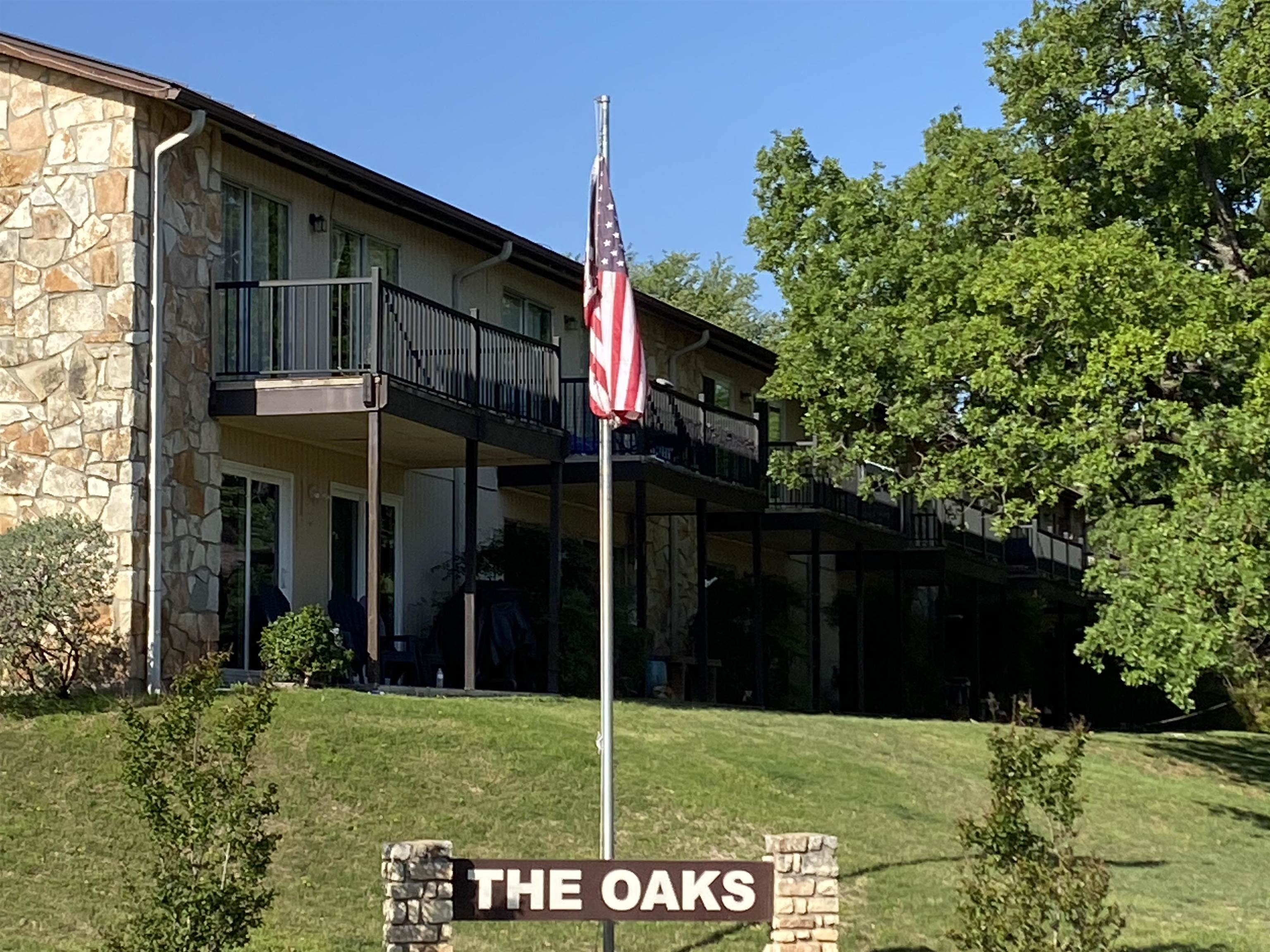 The Oaks Condo Horseshoe Bay Bldg D Unit 408