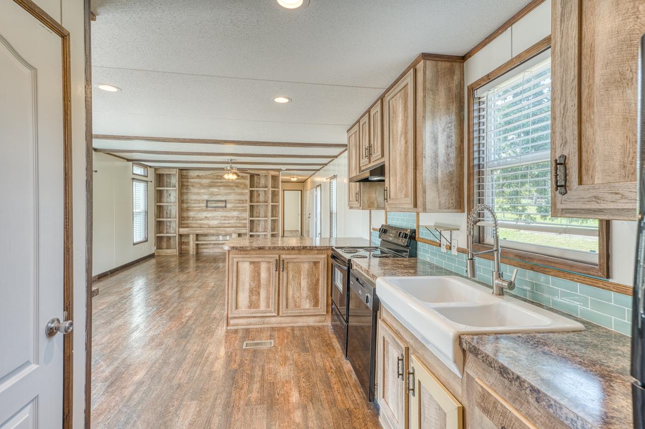S6560 MYSTIC CASTLE (SHERWOOD SHORES) LOT 1088A