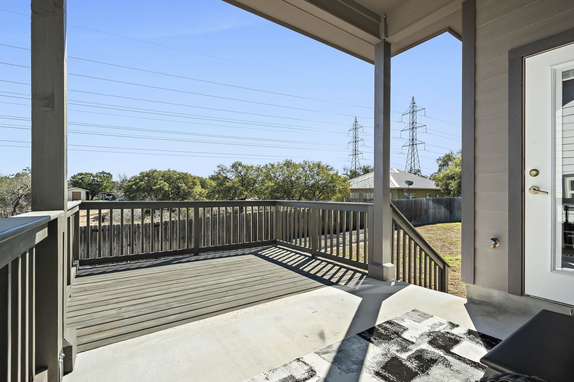 2000x1331