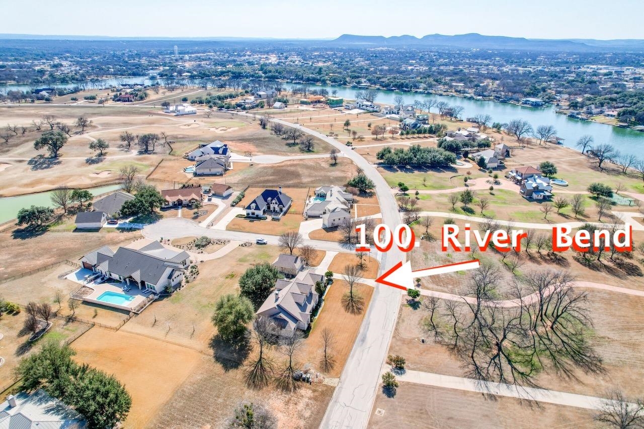 100 RIVER BEND, Kingsland