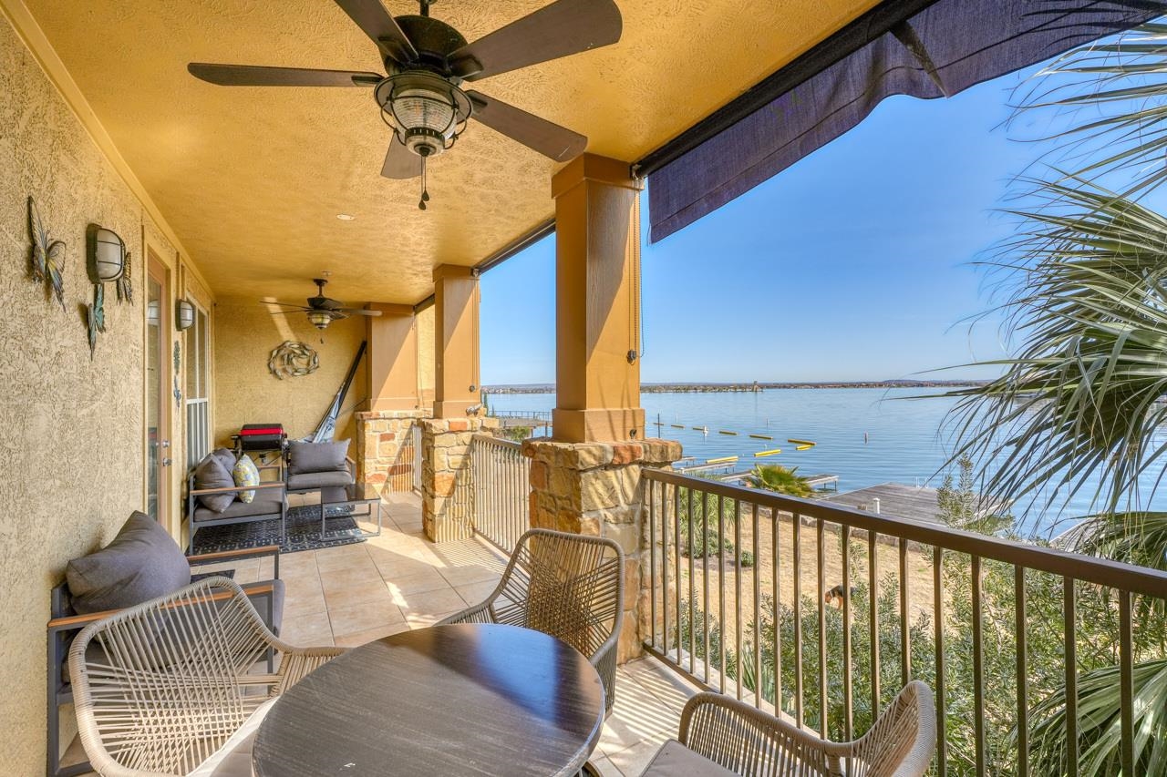 98 Island Drive #12, Horseshoe Bay