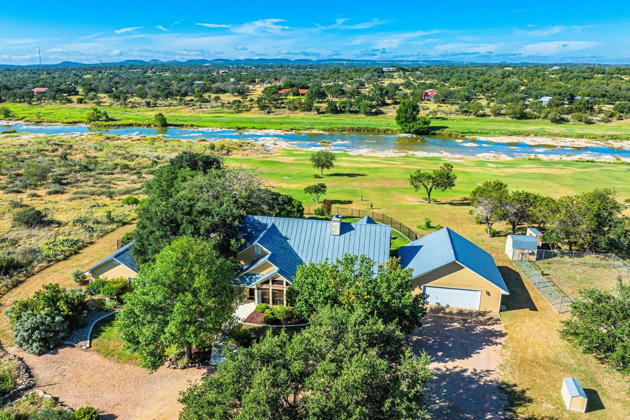 PEDERNALES , LOT 31 , ACRES 5.0