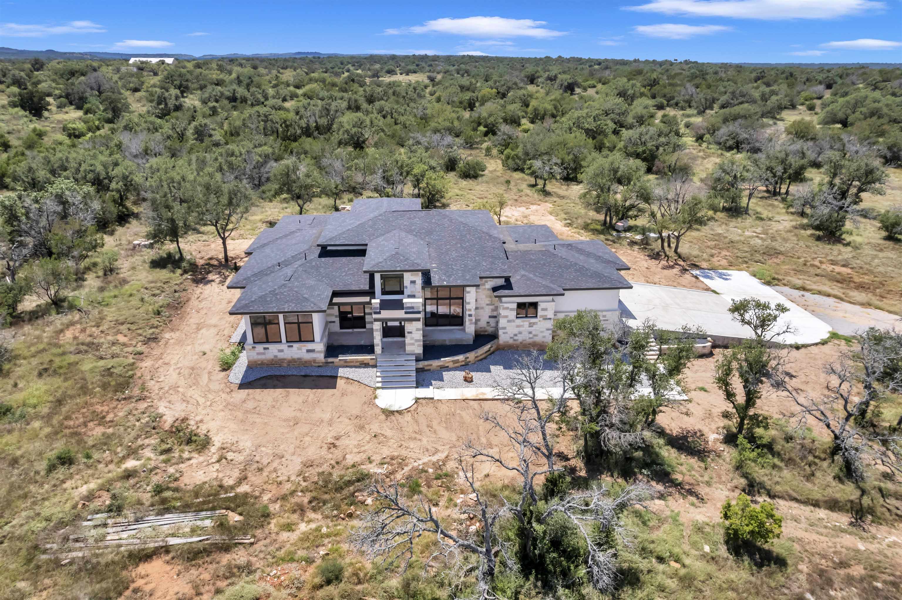 6507 Ranch Rd 962 W, Round Mountain