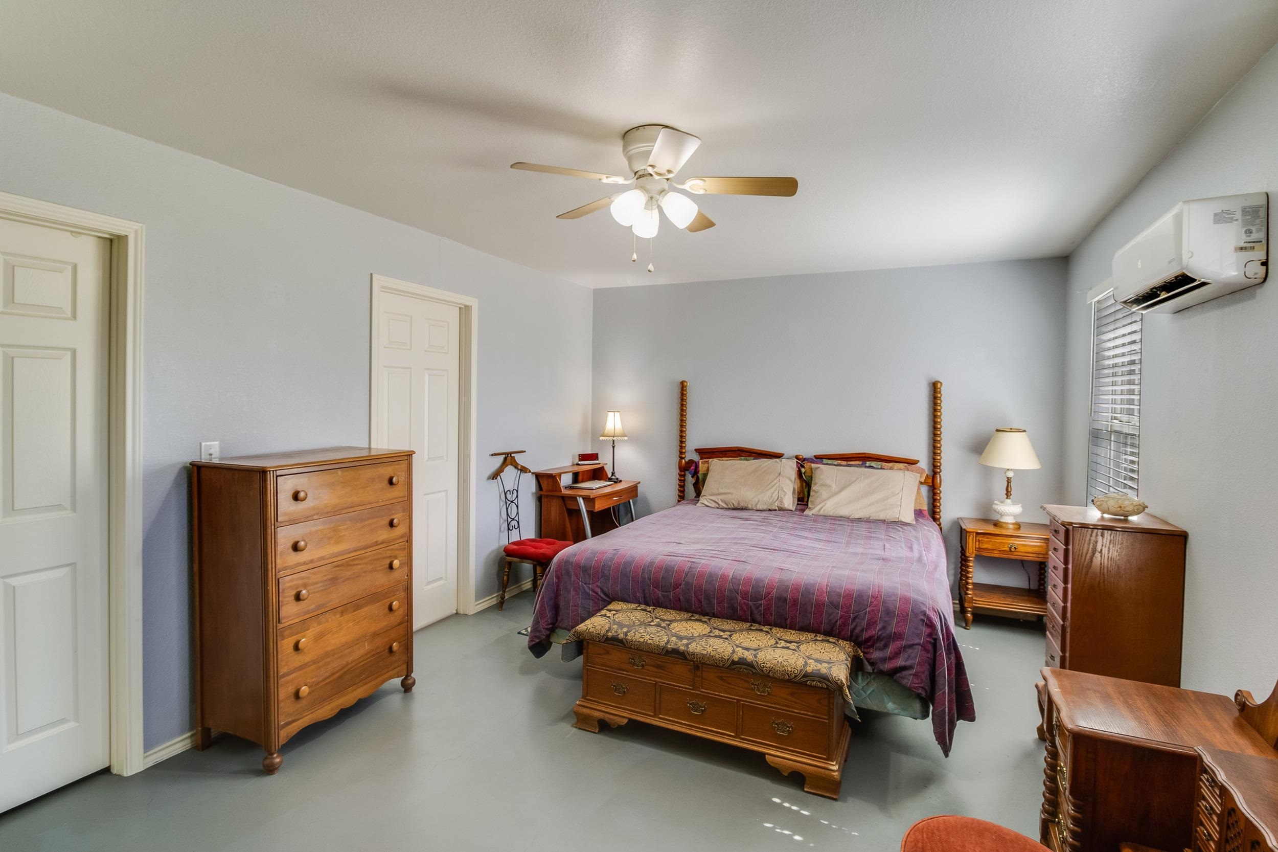 2500x1666