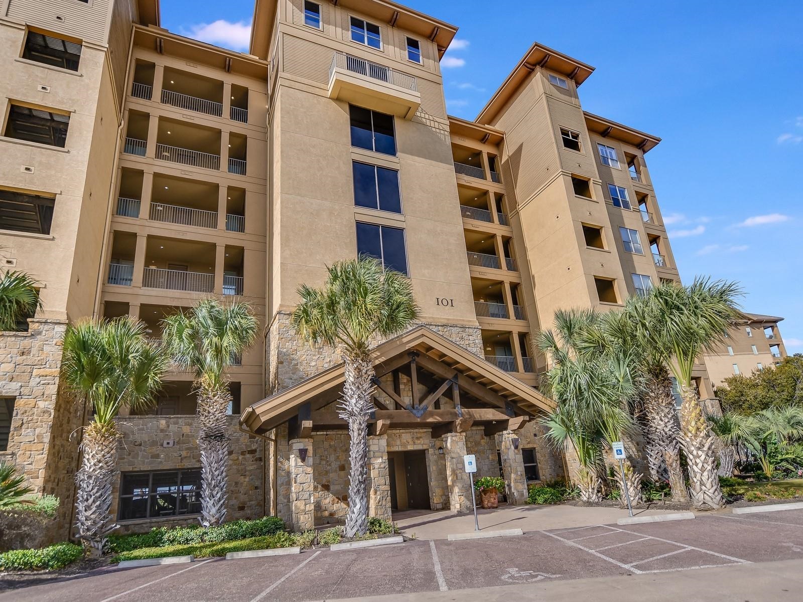 THE WATERS AT HORSESHOE BAY RESORT CONDO PHASE 1 BLDG 2 UNIT 52 (R55267)