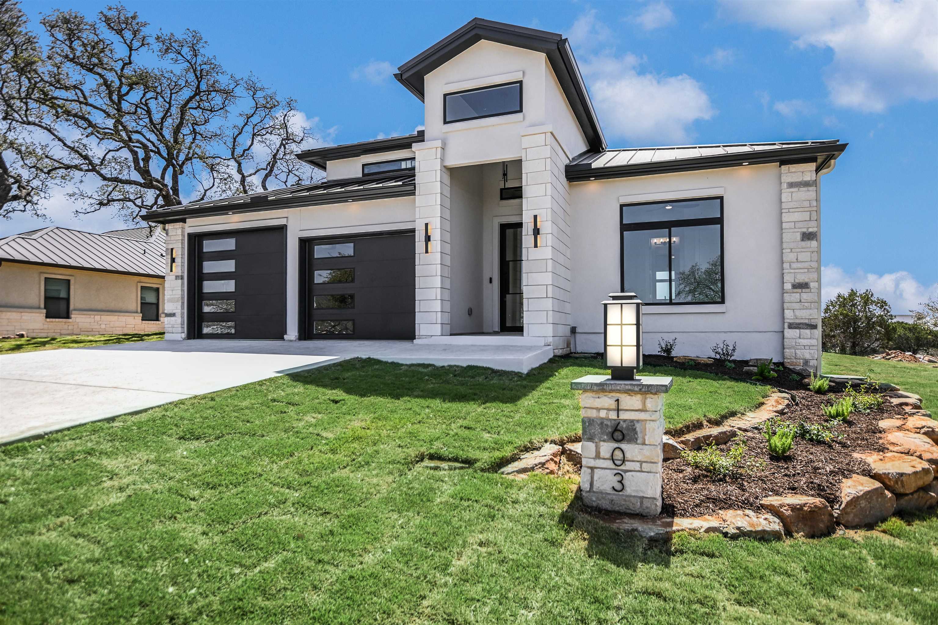 HORSESHOE BAY WEST LT W11023