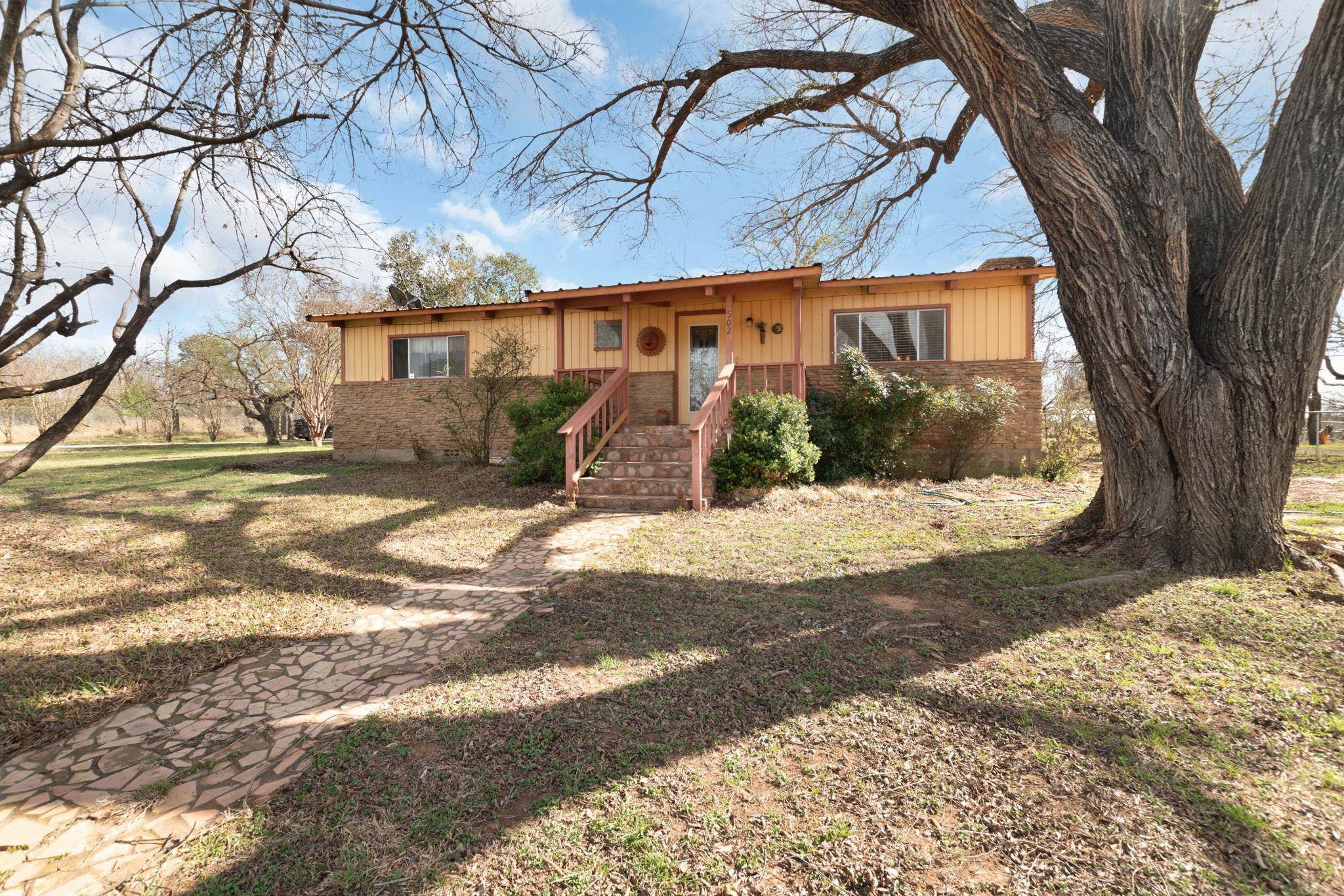 S7300 RIVER OAKS LOT 114,PT OF 113,& E 1/2 OF 115