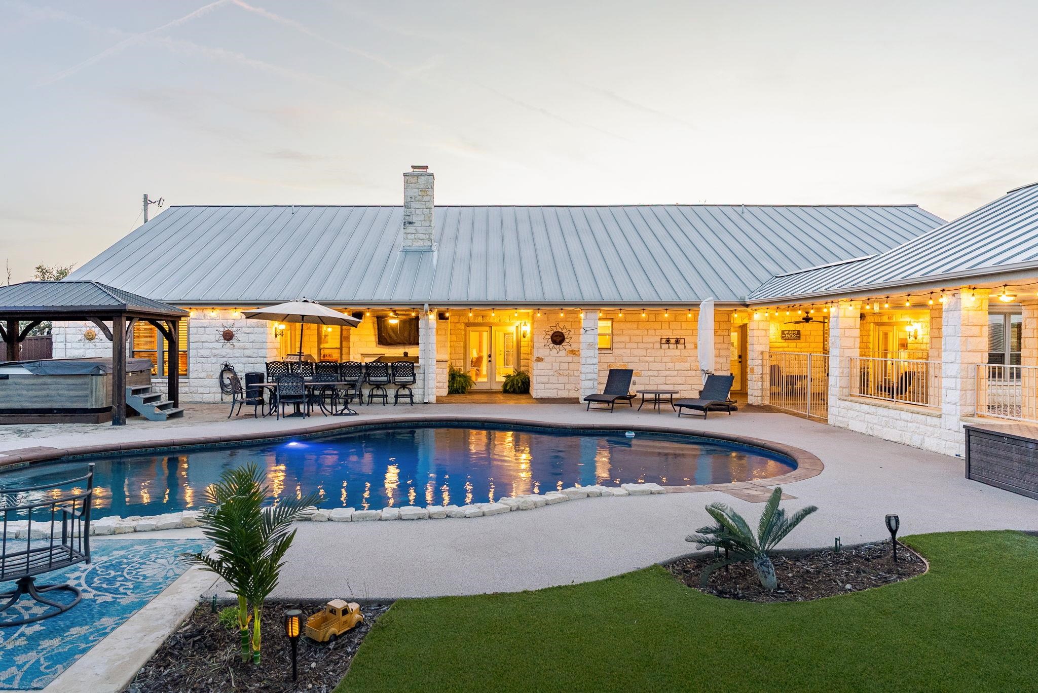 LOT: PT TR 4 (5 AC) ABST 0133 AUGUSTINE CHALWELL (5 AC) ADDN: KEMPNER OAKS LocCd:108. ACRE: 10.85