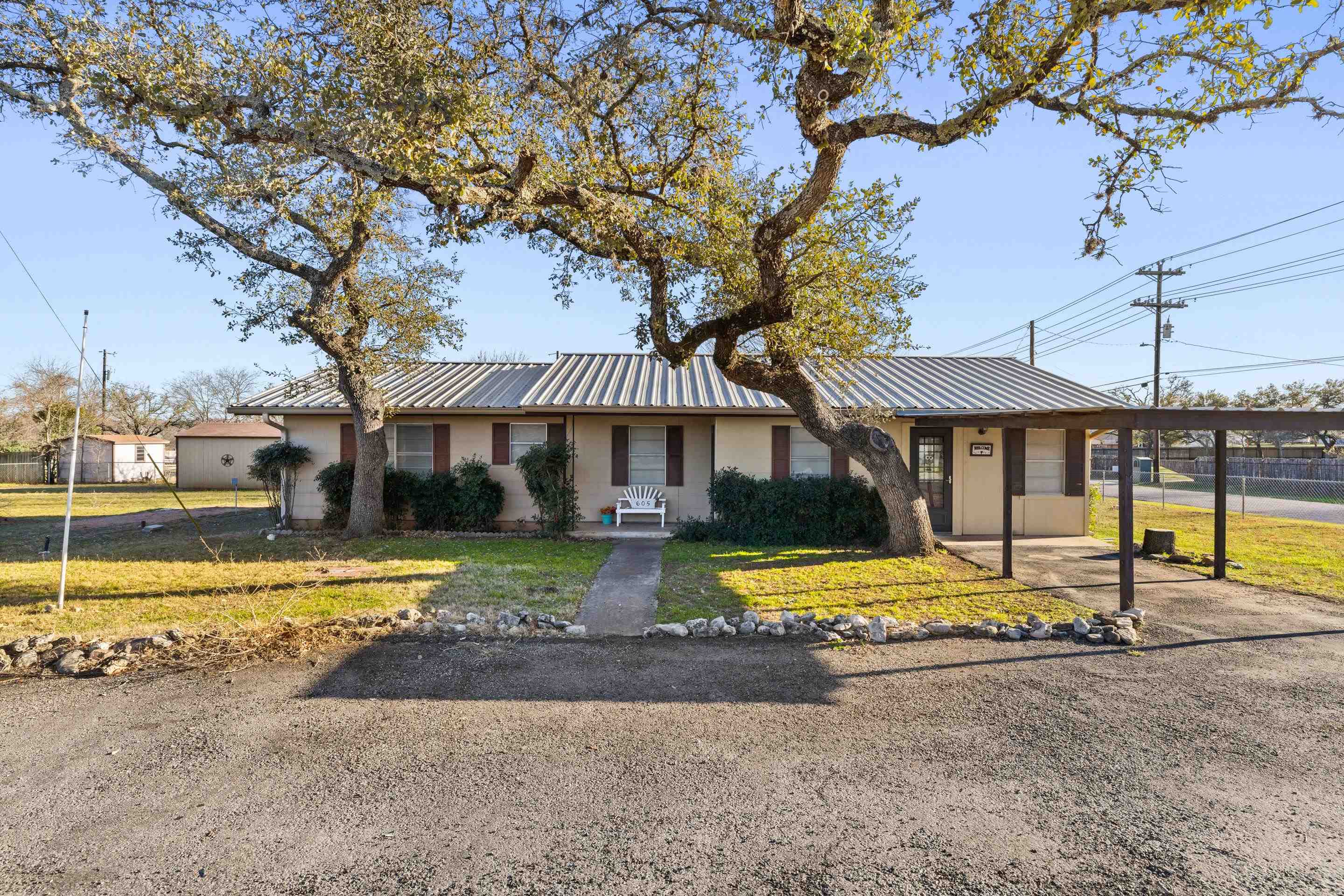 605 Ash, Johnson City
