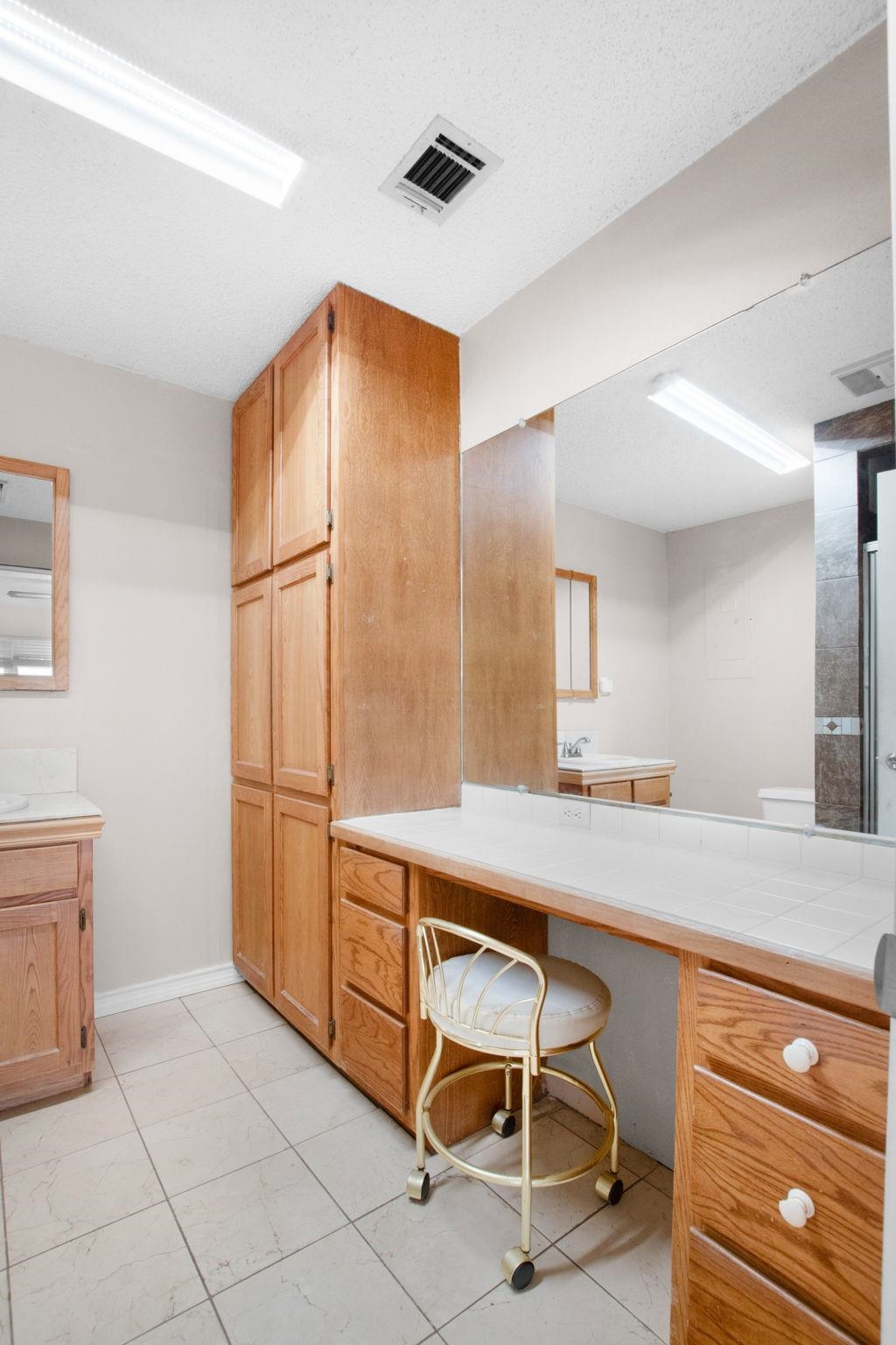 1024x1536