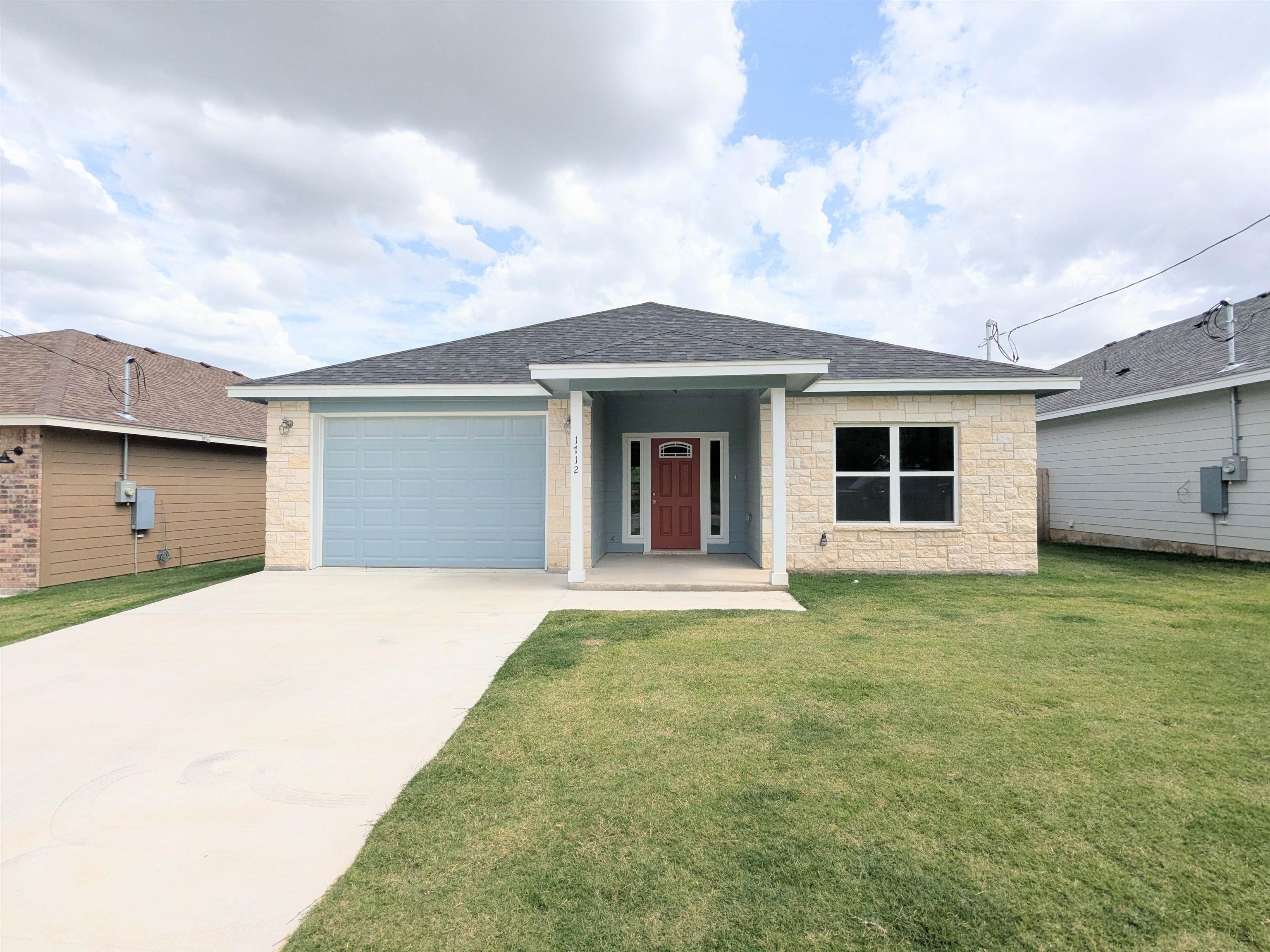 1712 Ave G, Lampasas