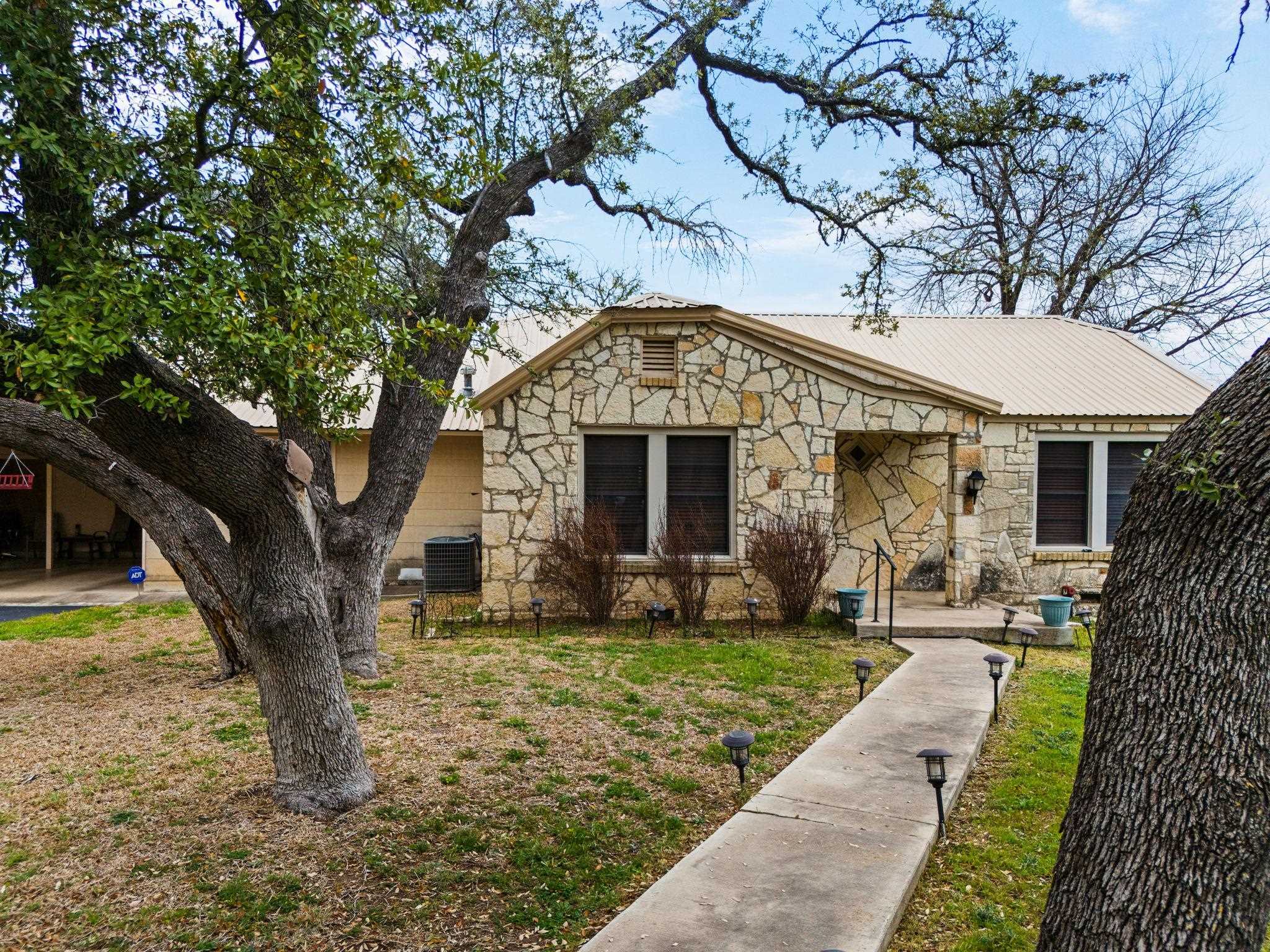 1003 N.Ridge St., Lampasas