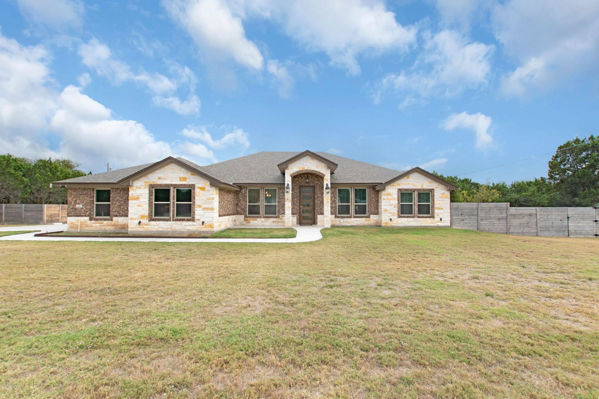 ACR .789 LOT 10 REPLAT LOT 11 BLK 6 CHEYENNE MOUNTAIN ESTATES