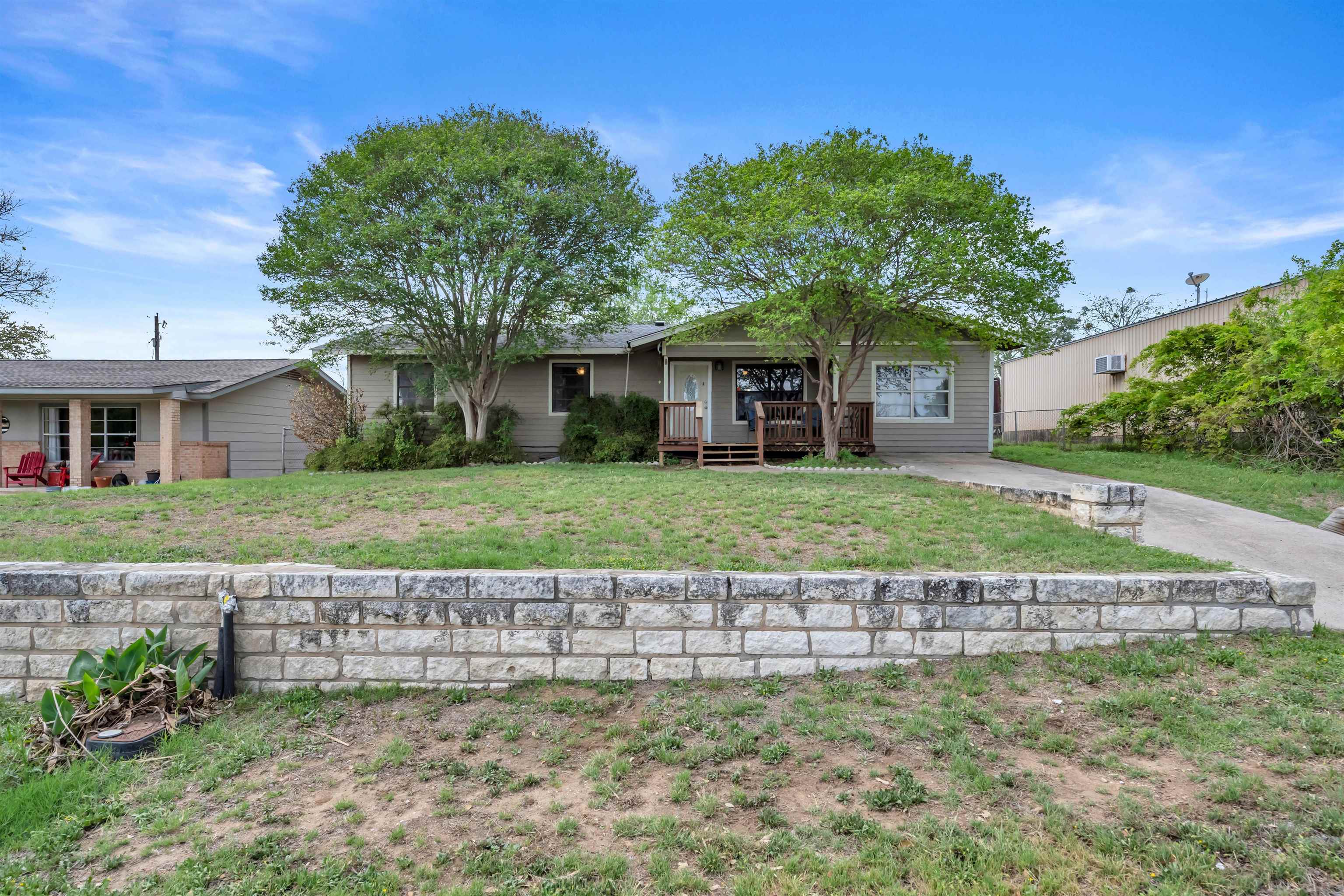S6130 MARBLE FALLS CITY LOT N 45’OF 4 & S 25’OF 5 BLK 22