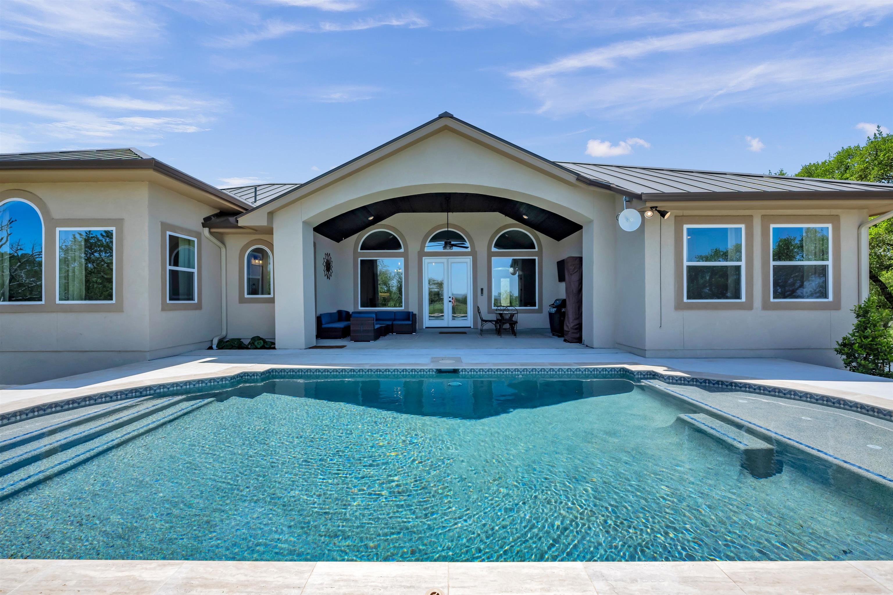 HORSESHOE BAY LT 45067