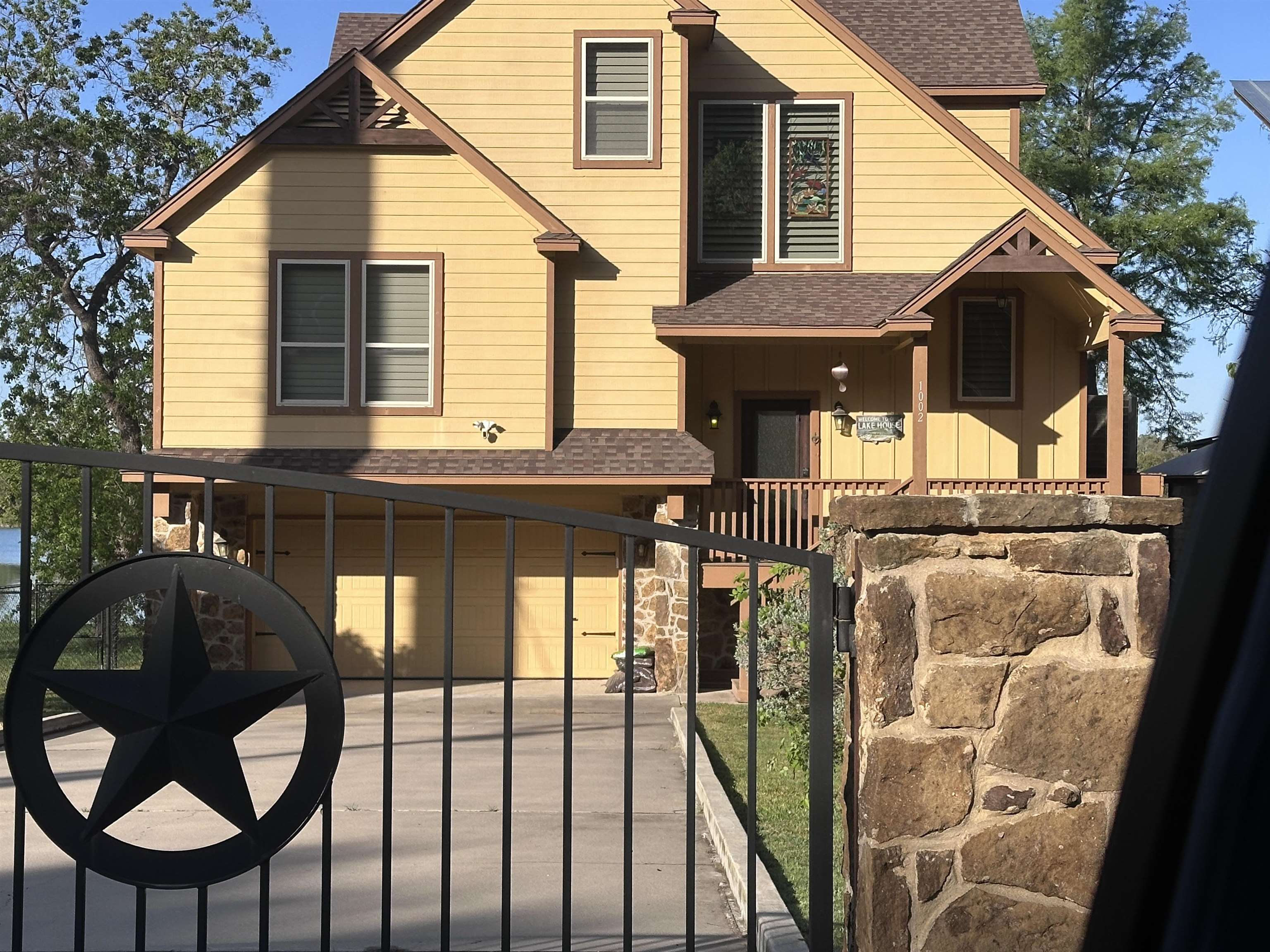 1002 Scenic Loop, Kingsland