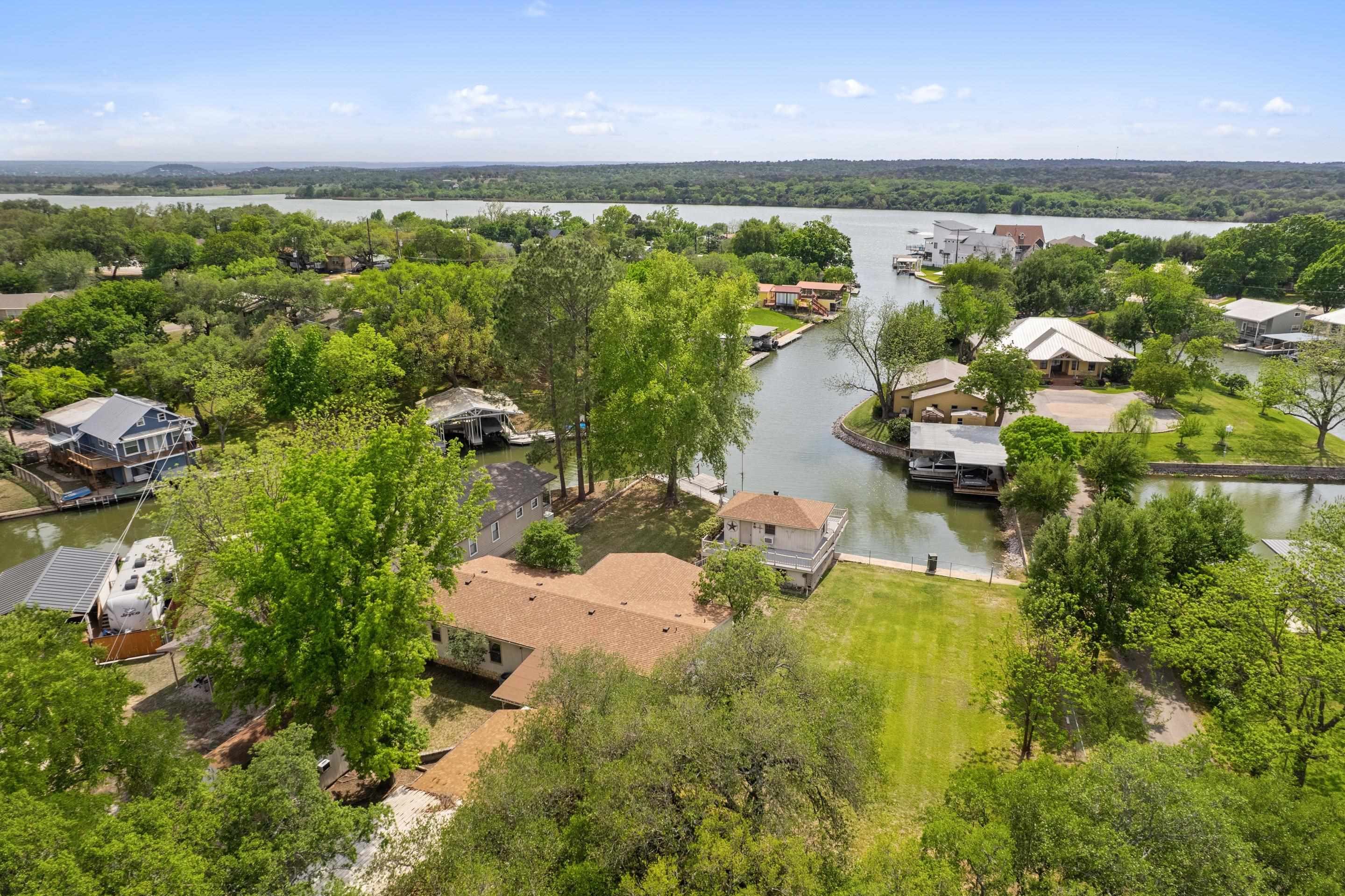 108 CR 136C, Kingsland